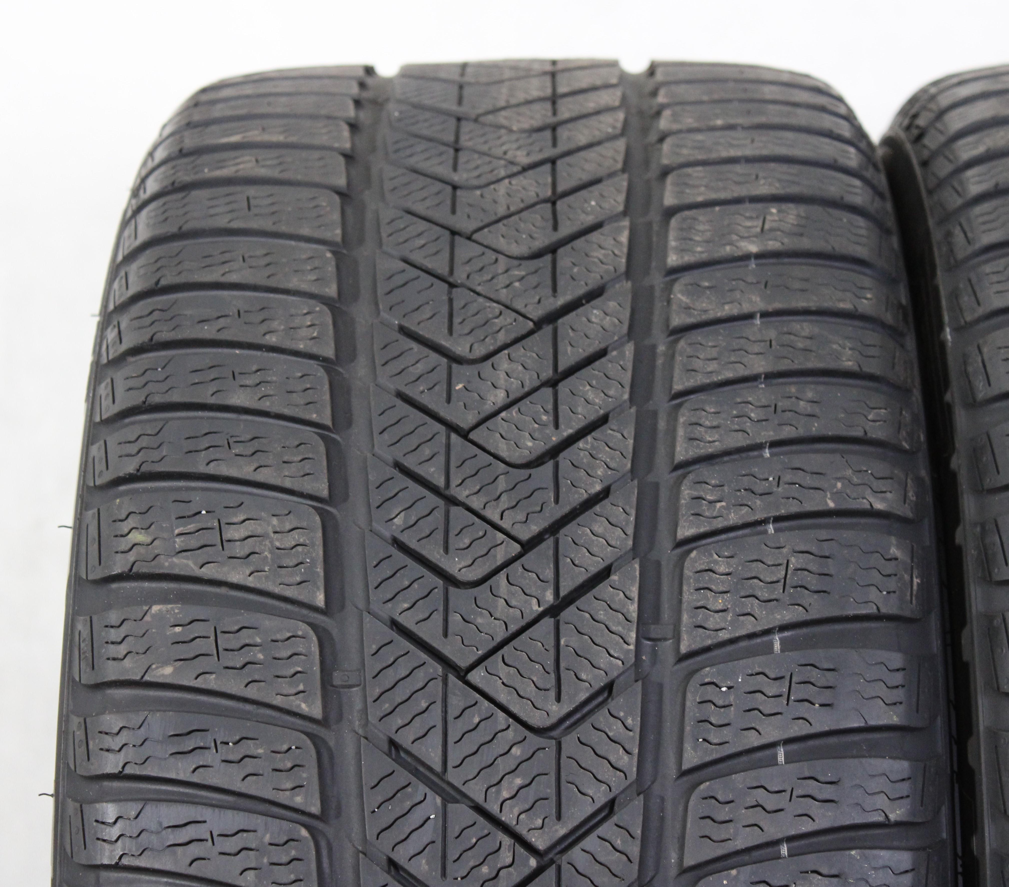 2 x 255/40R18 99V pneus hiver Pirelli Sottozero 3 Runflat 4-4,5mm 2021 *