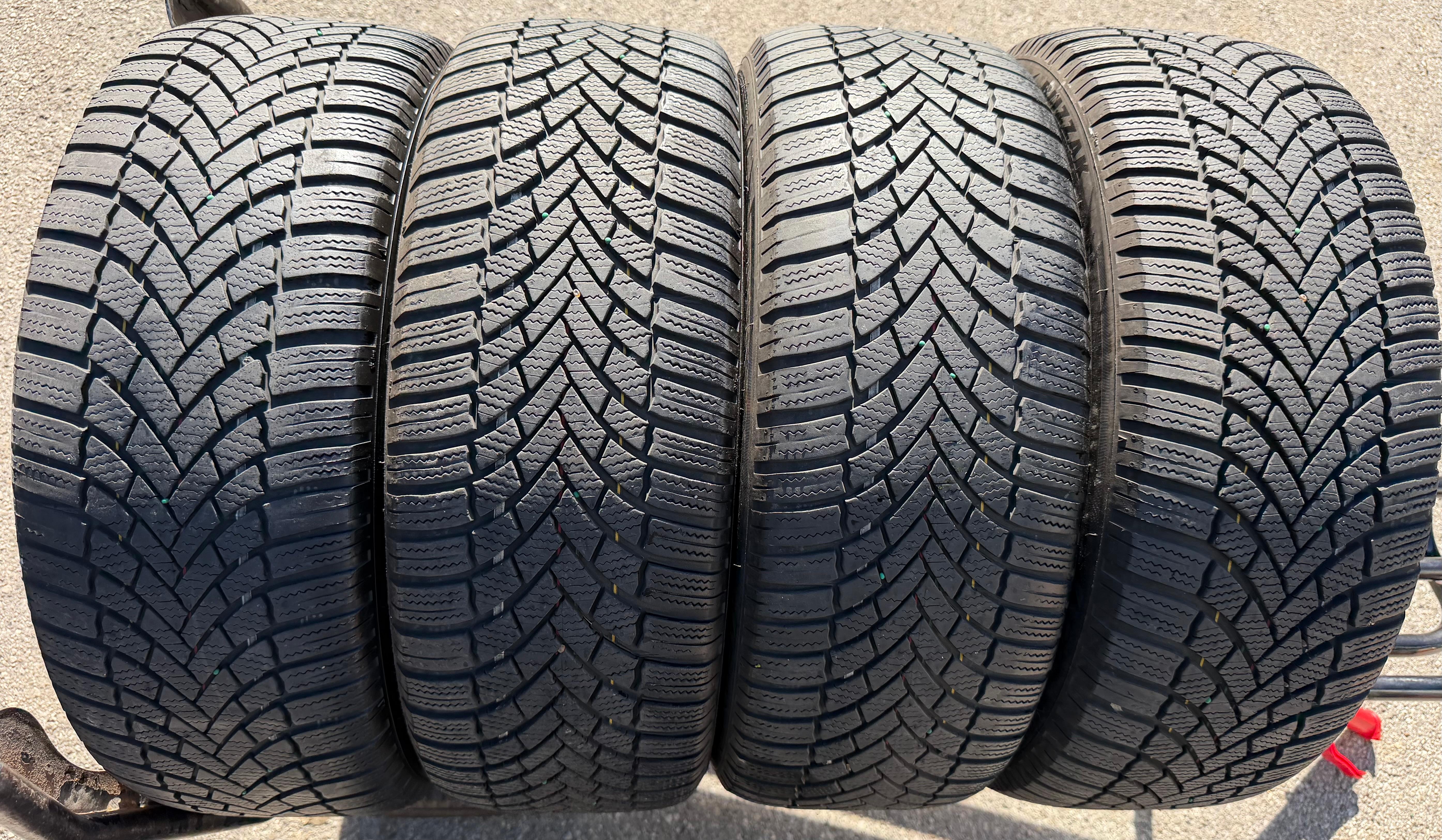 4 ruedas de invierno de aleación originales de 17" para Audi A3 S3 8Y 8Y0601025L 205/50R17 93H Bridgestone