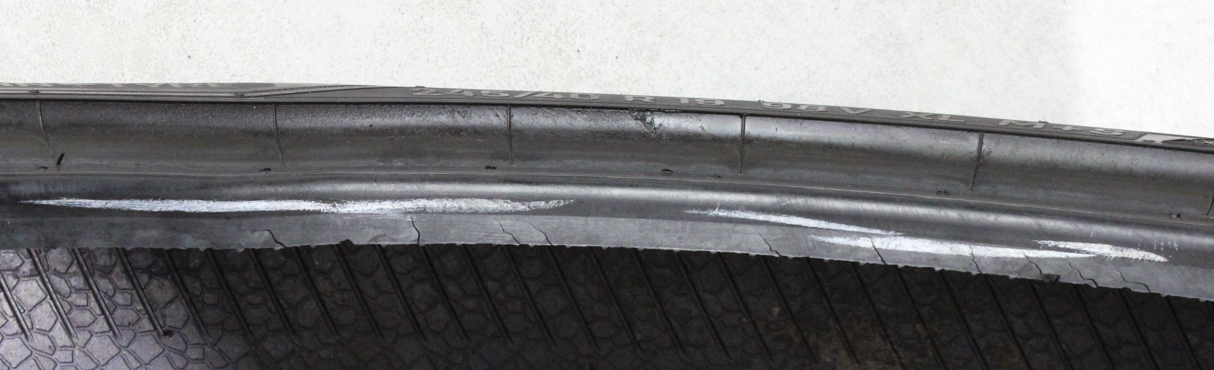 1 x 245/40R19 98V Winterreifen Uniroyal Winter Expert 6,5-7mm 2023 XL