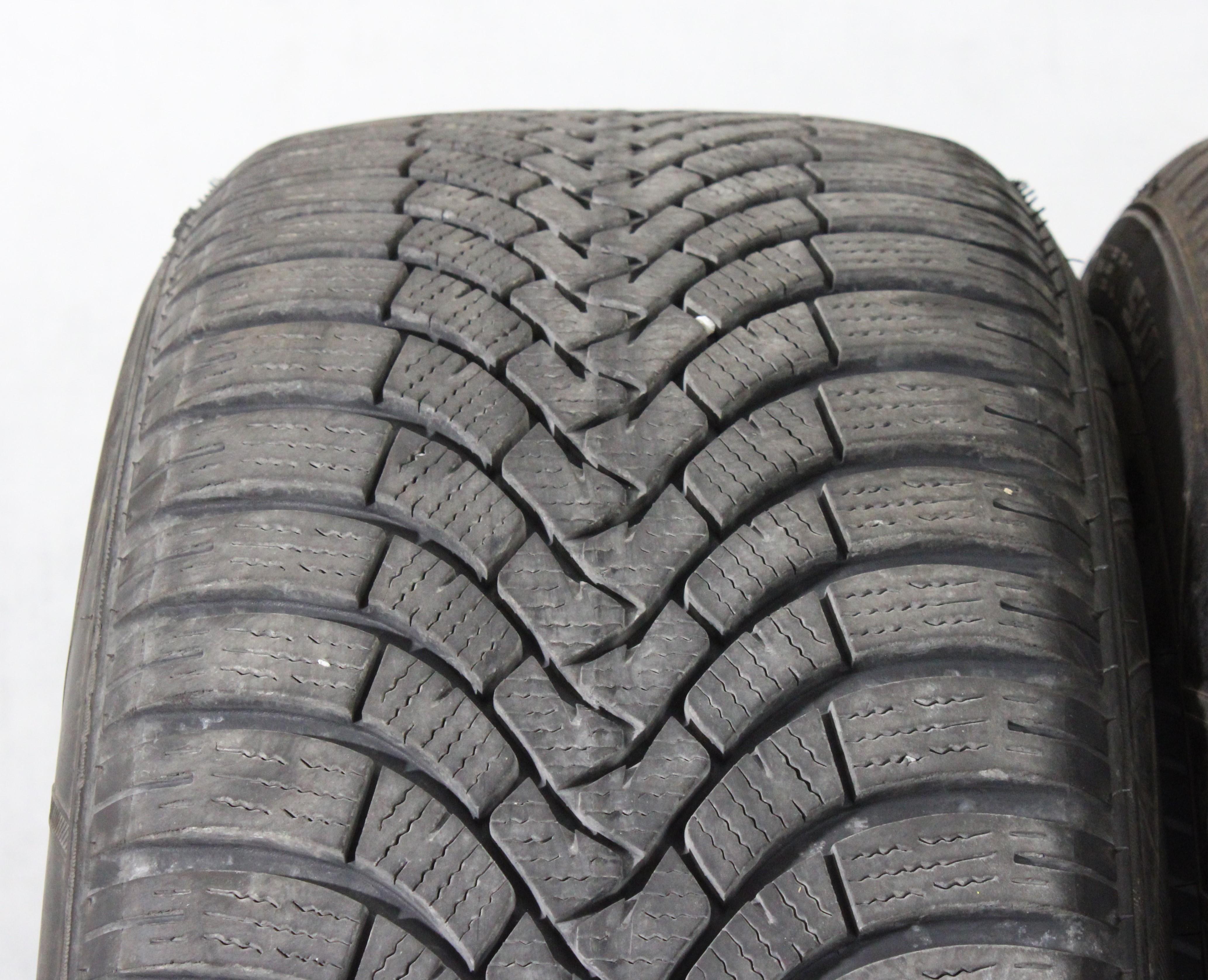 2 x 235/50R19 103V Winterreifen Falken Eurowinter HS01 SUV 7,5mm 2022 XL