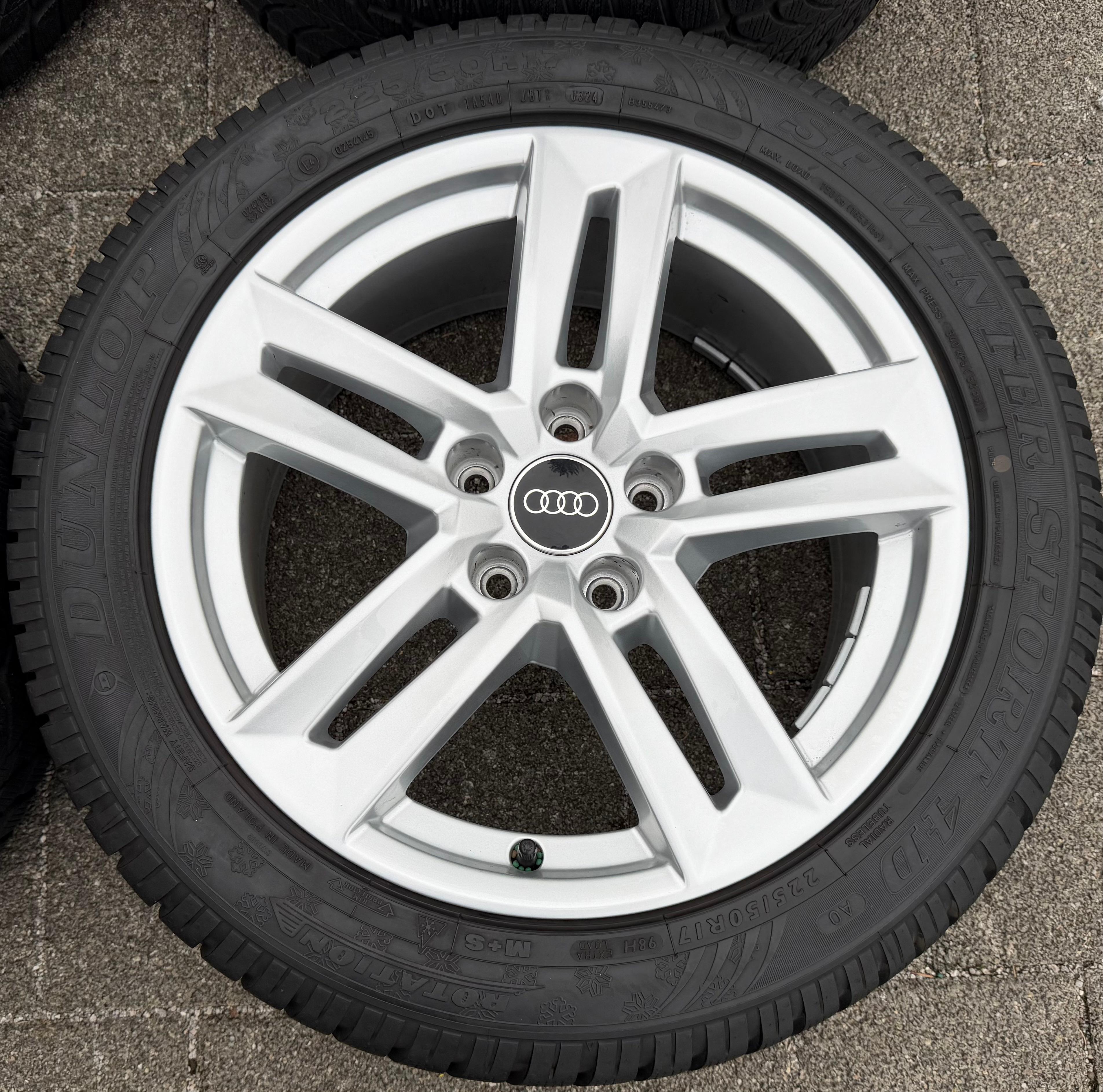 4 originele 17" lichtmetalen winterwielen Audi A4 B9 8W 8W0601025P 225/50R17 98H Dunlop 2024