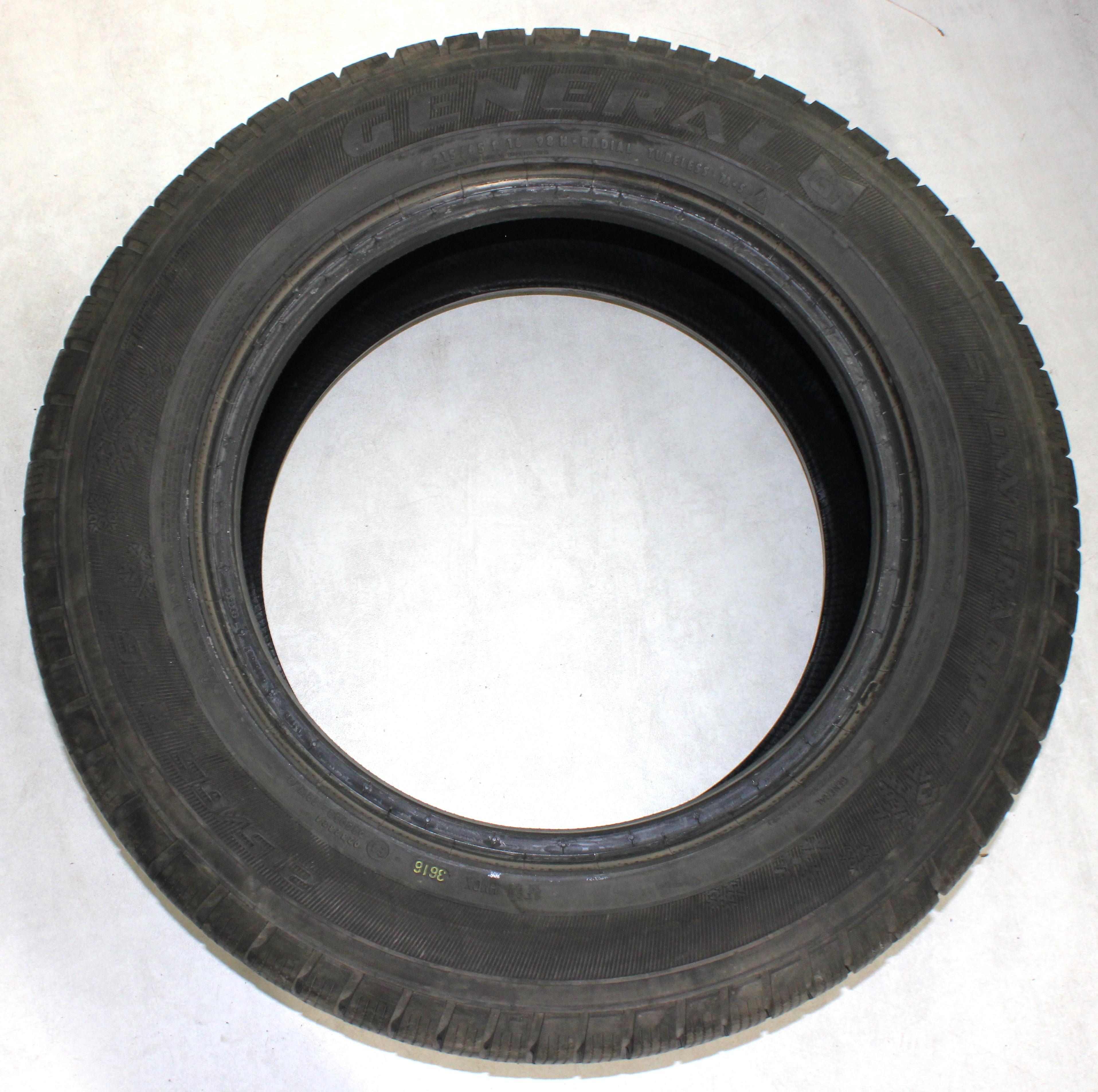 4 x 215/65R16 98H Winterreifen General Snow Grabber 2x5,5-6mm/2x7-7,5mm 2016
