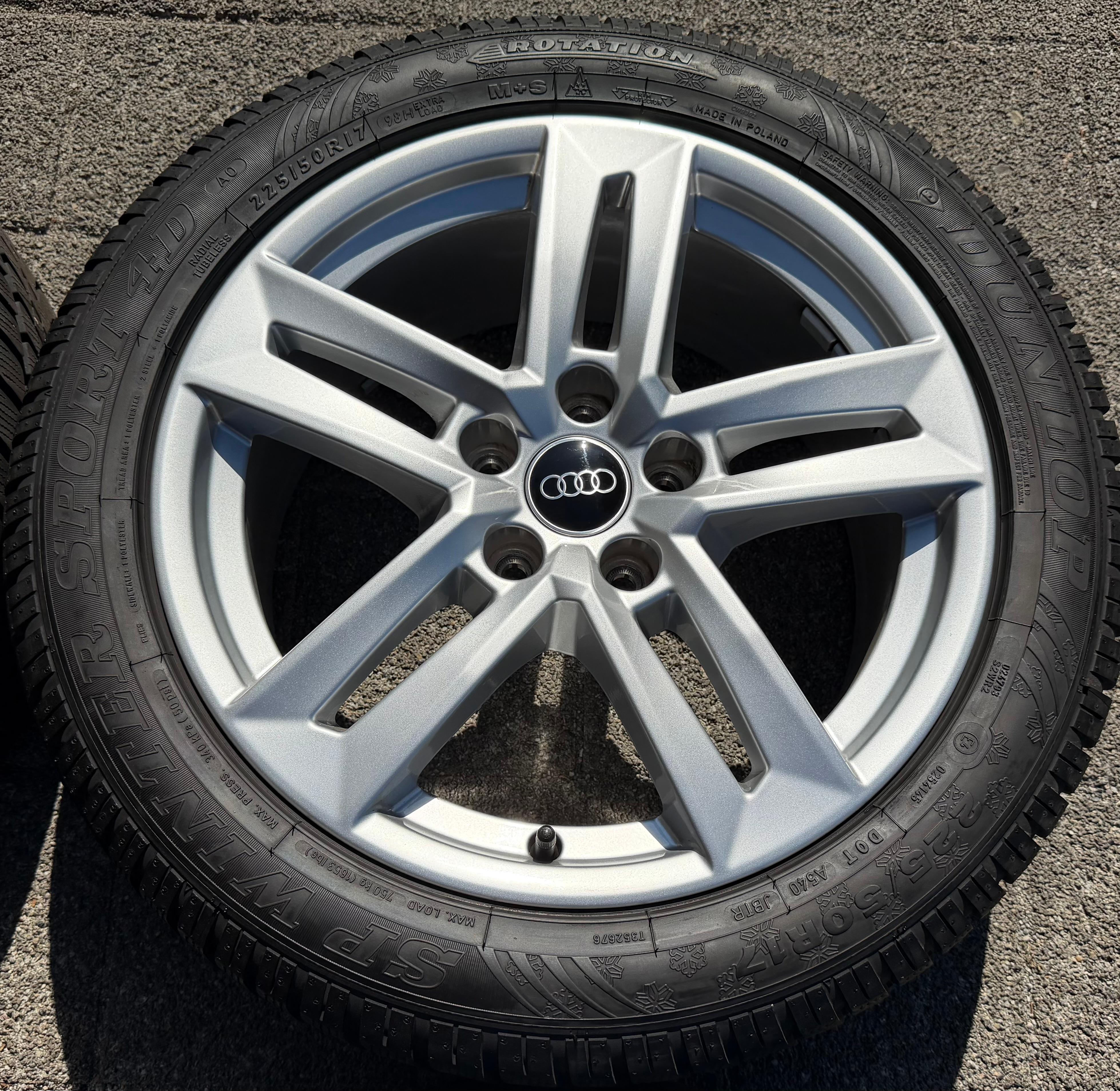 4 Original 17" Alufelgen Audi A4 8W B9 8W0601025P 7x17 ET42 Felgen