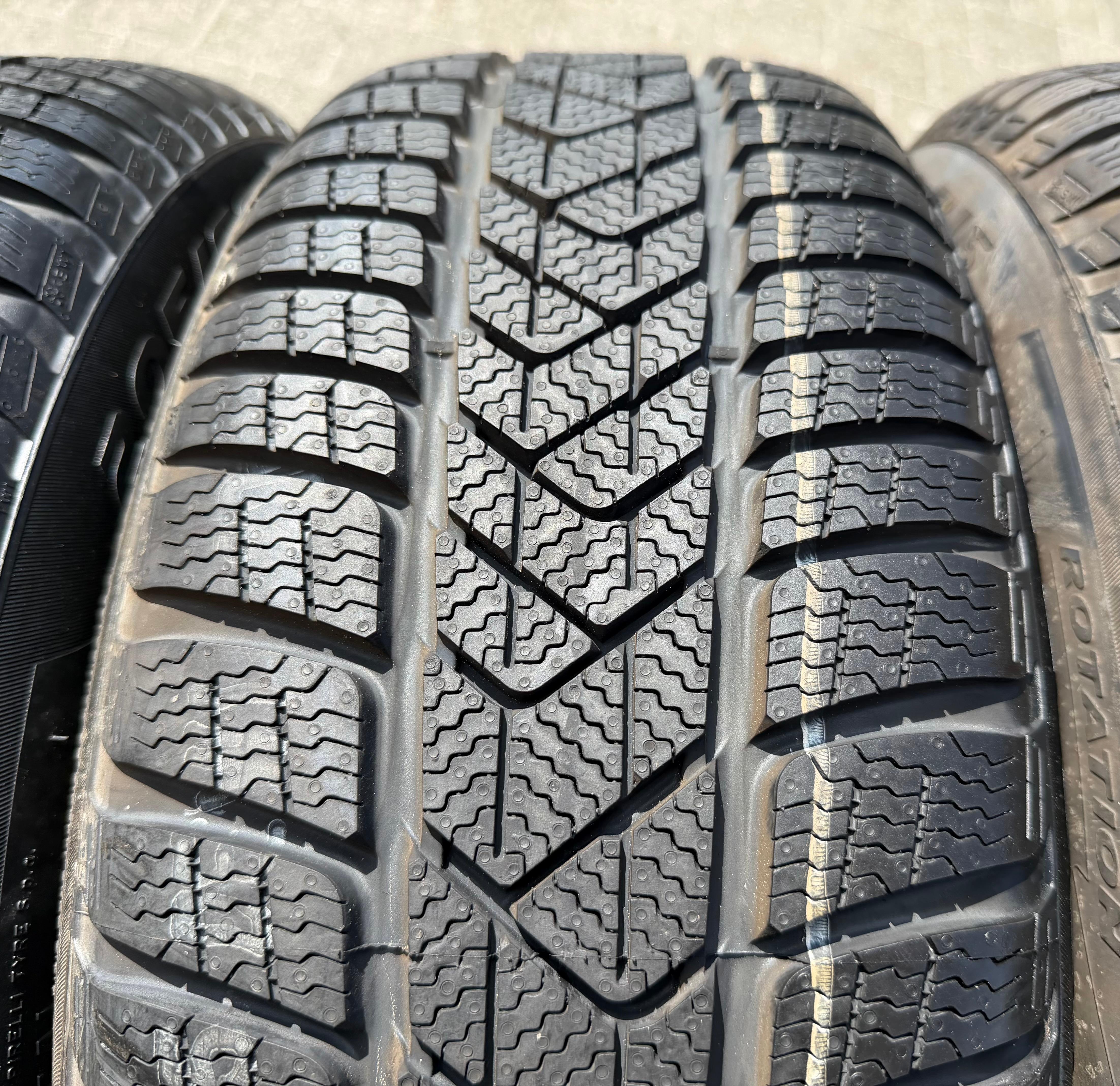 4 Alu Winterräder Audi A4 8K B8 B81 205/60R16 96H Pirelli NEU