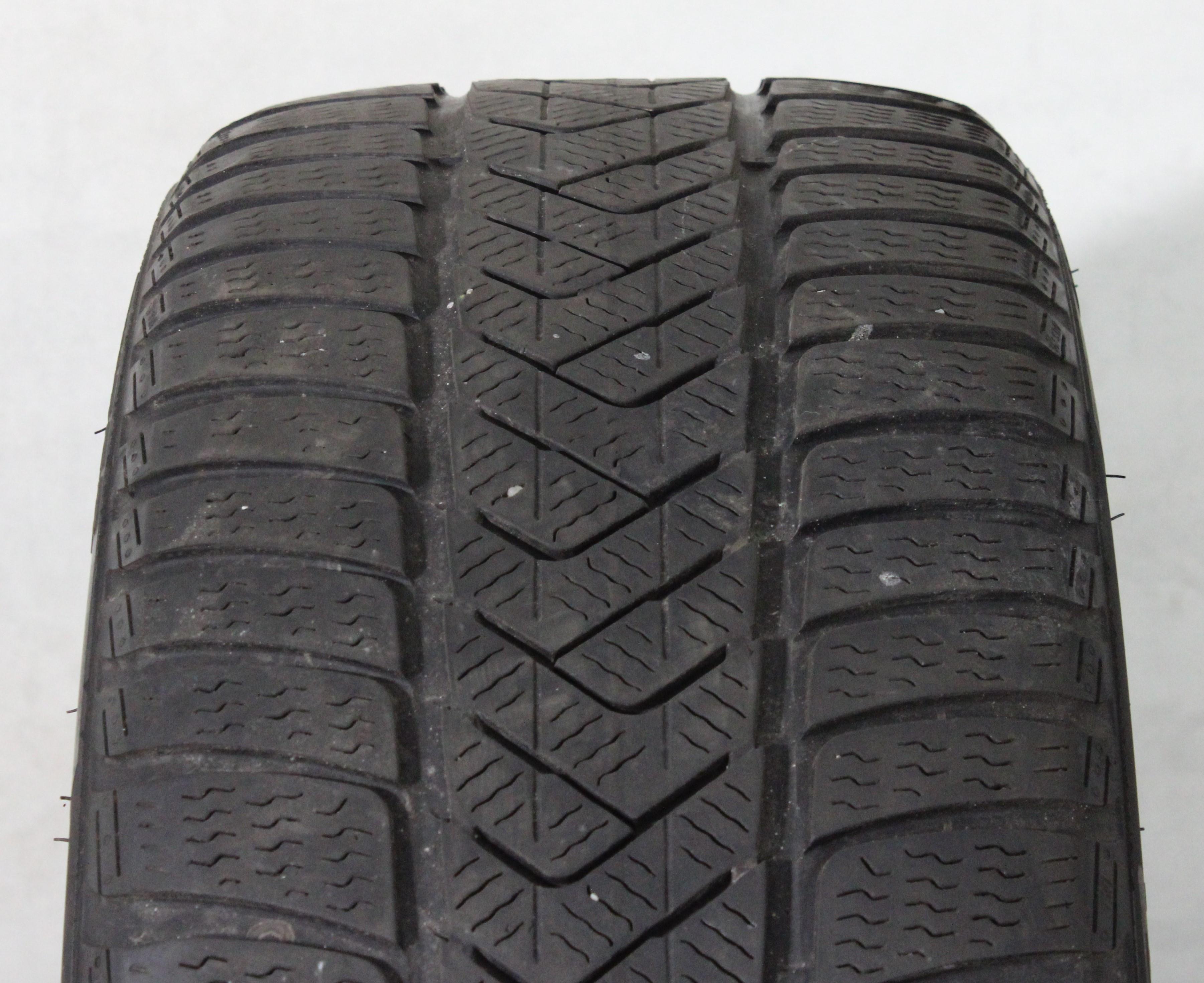 1 x 225/45R18 95V Winterreifen Pirelli Sottozero 3 * Runflat 4-4,5mm 2021