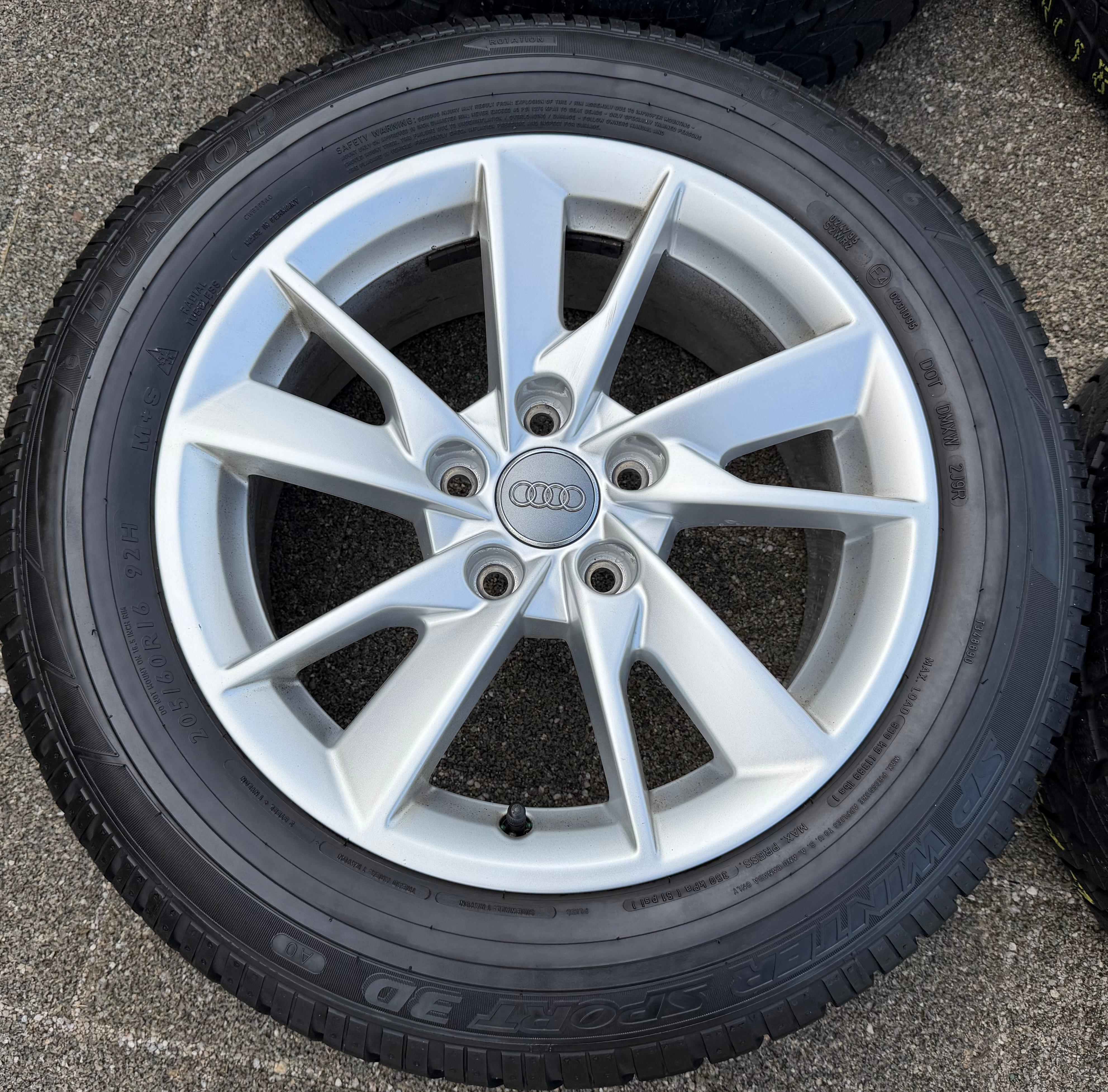 4 Original Alu Winterräder Audi A4 8W B9 8W0601025A 205/60R16 92H Dunlop