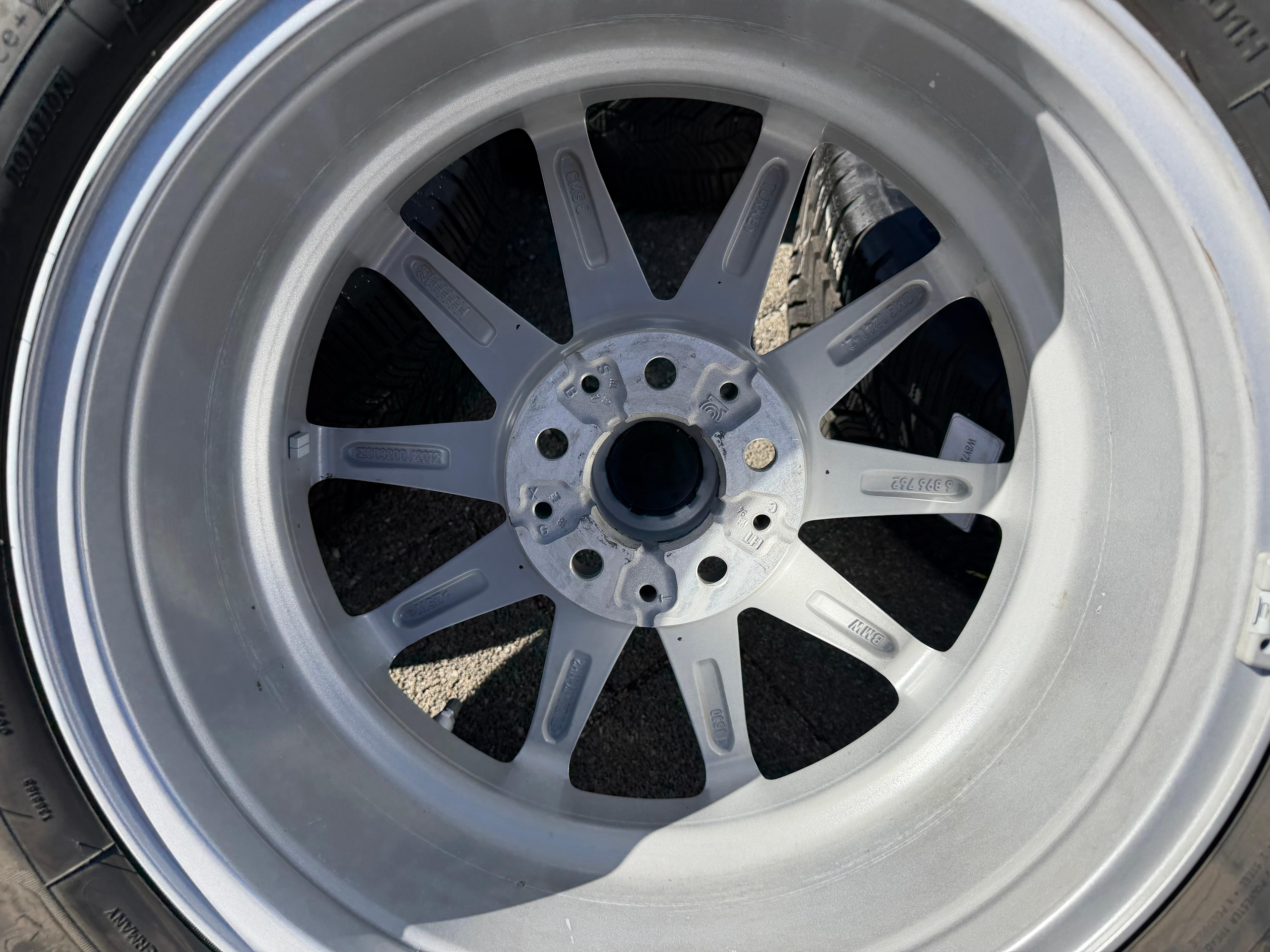 4 roues complètes hiver en aluminium d’origine BMW Série 4 Gran Coupé G26 i4, design 851, RDKS