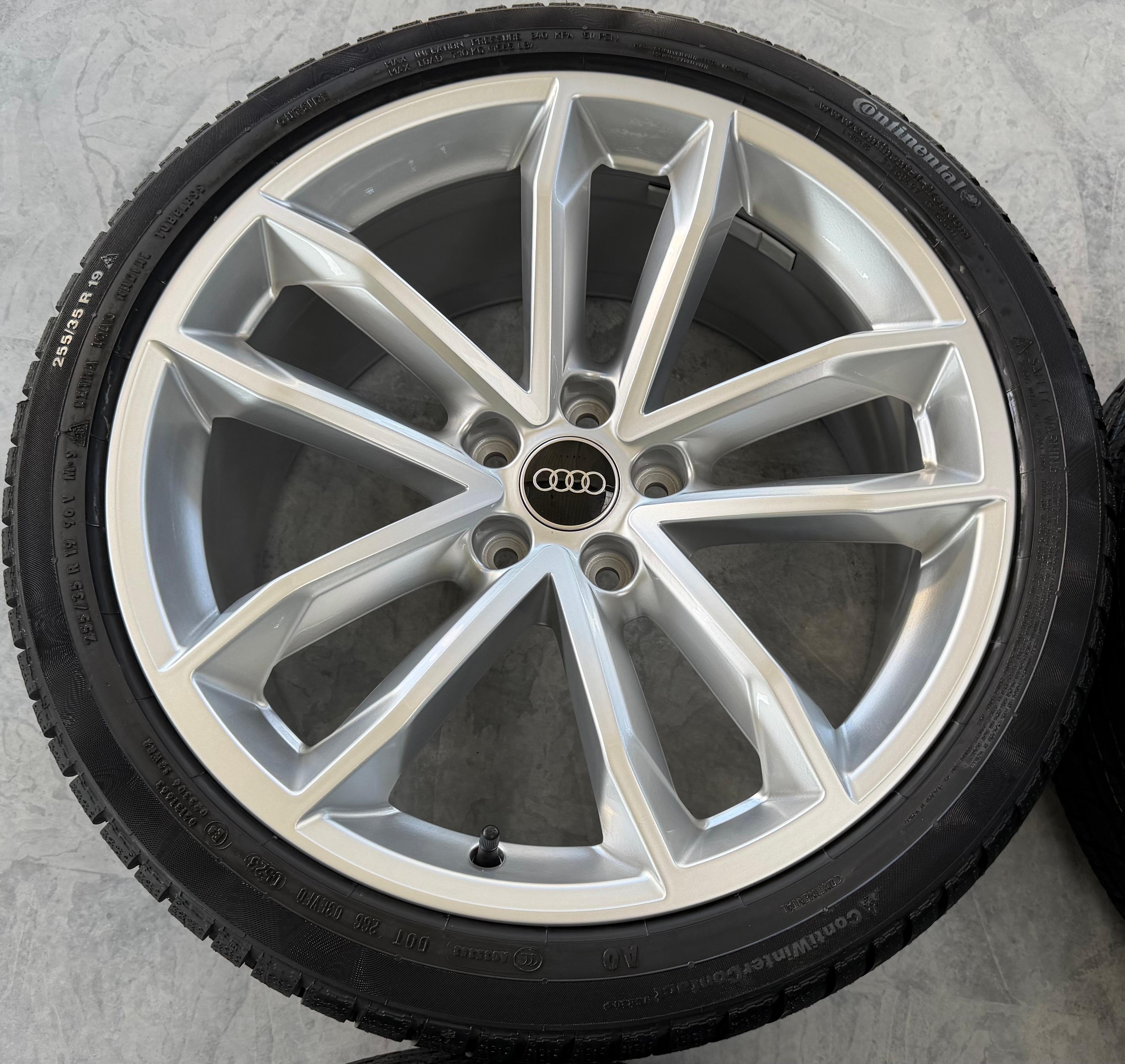 4 Original 19" Alu Winterräder Audi A5 S5 8W F5 B9 255/35R19 96V 8W0601025DG NEU
