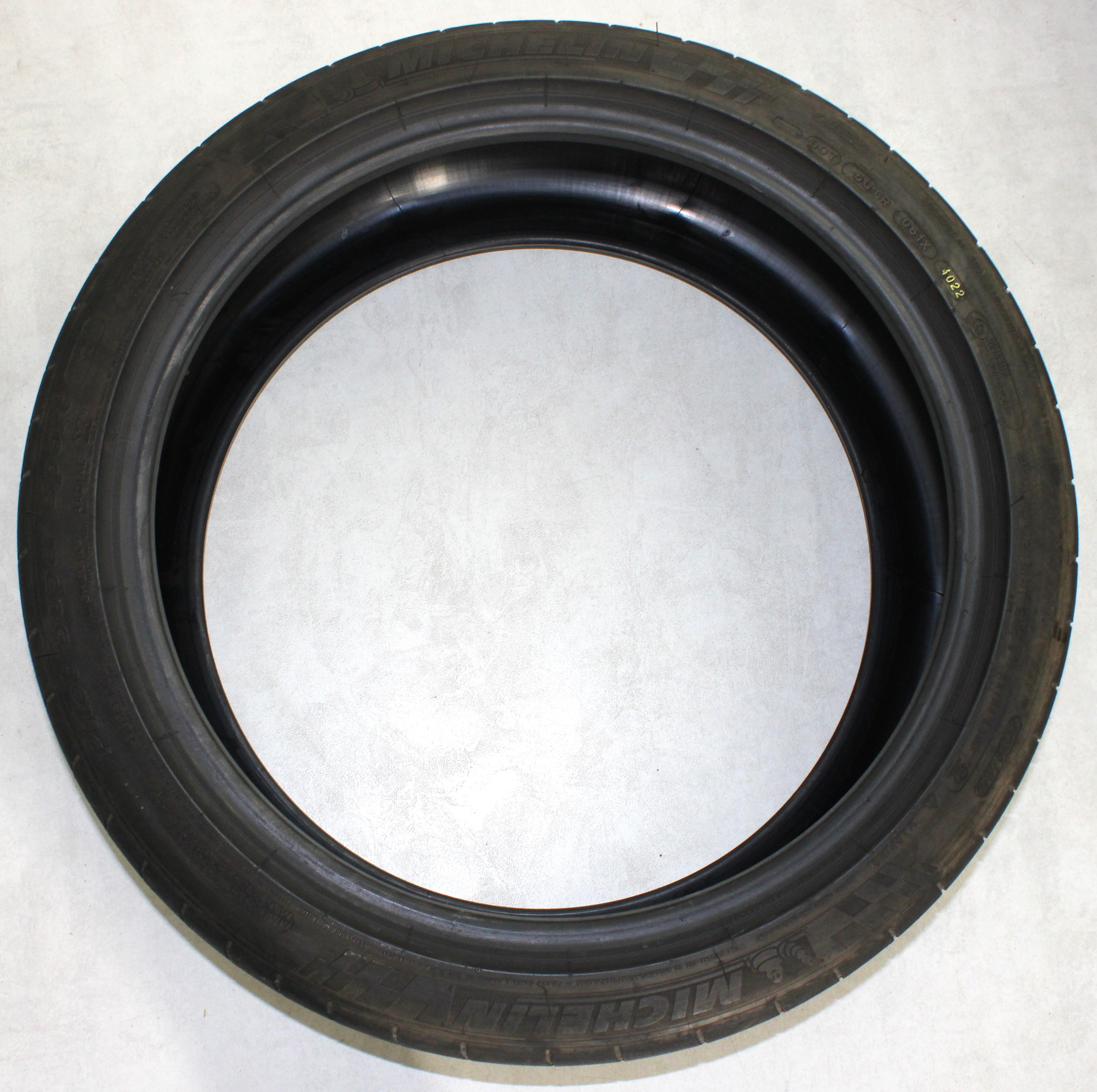 2 x 225/40R18 92Y Sommerreifen Michelin Pilot Super Sport * 1x5-5,5mm/1x5,5-6mm 2022 XL