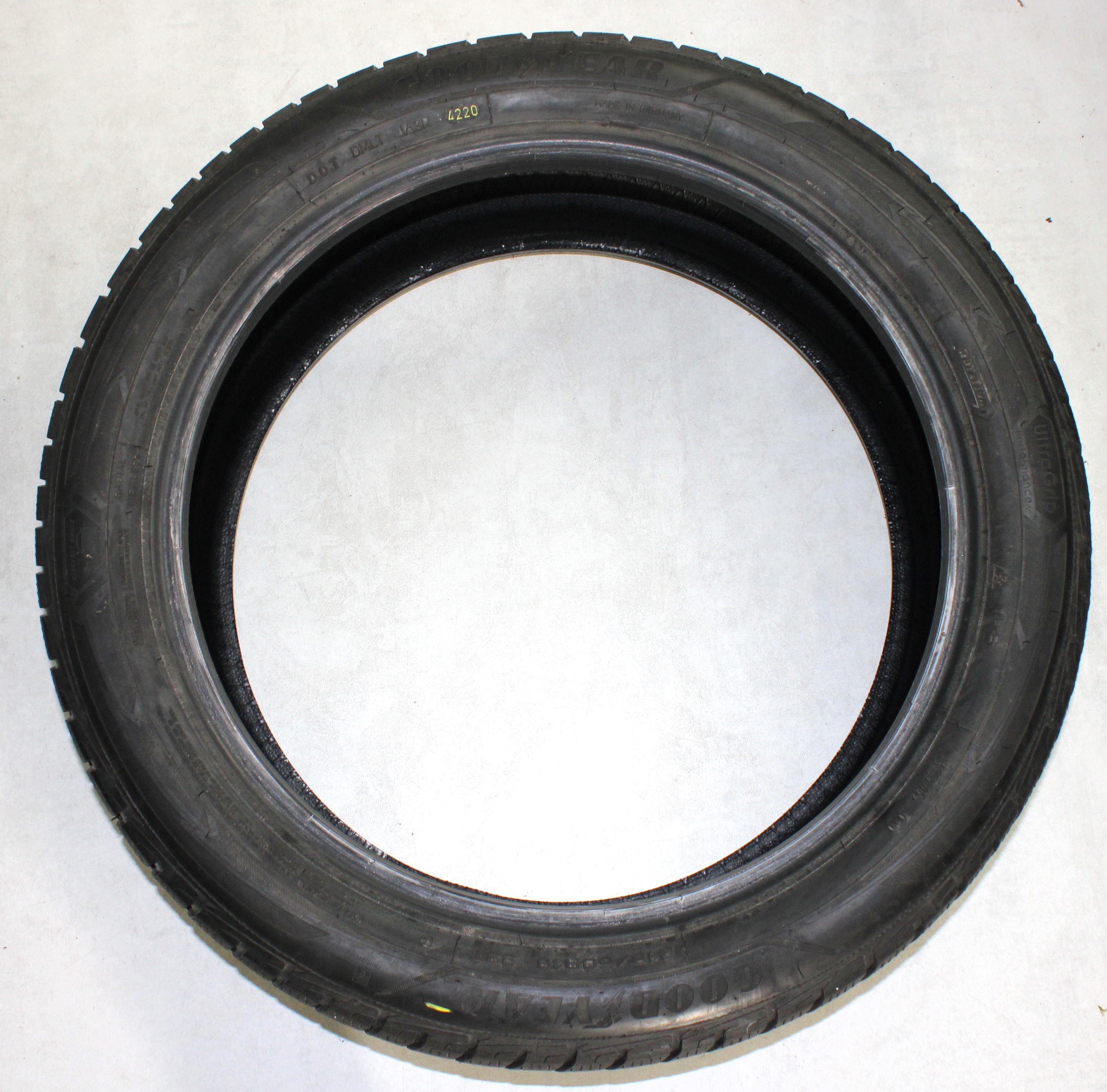 4 x 215/50R19 93T Winterreifen Goodyear Ultra Grip Performance + 2x5-5,5mm/2x6,5-7mm 2020 Seal
