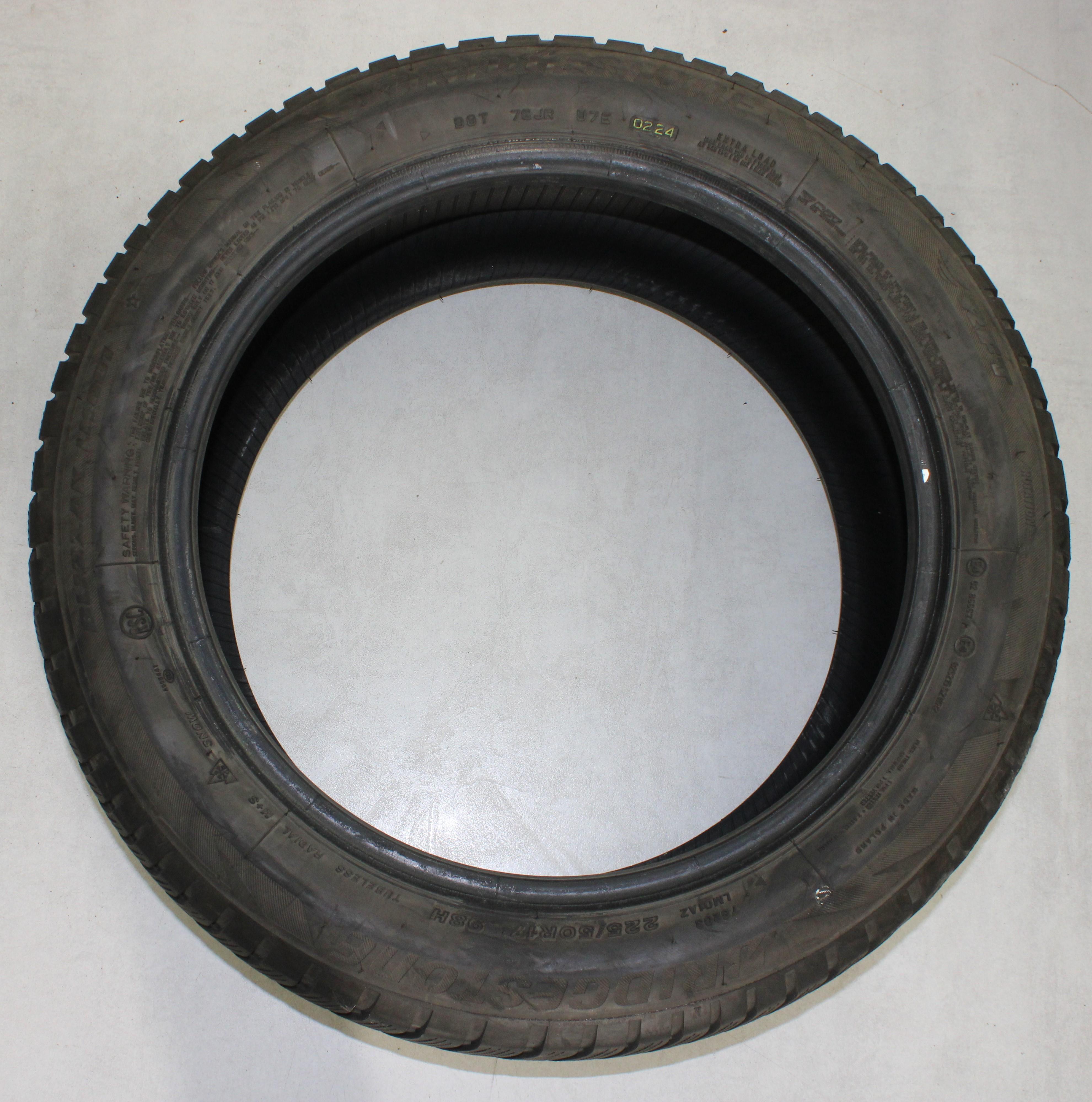 2 x 225/50R17 98H Winterreifen Bridgestone Blizzak LM001 * Runflat 5,5mm 2024