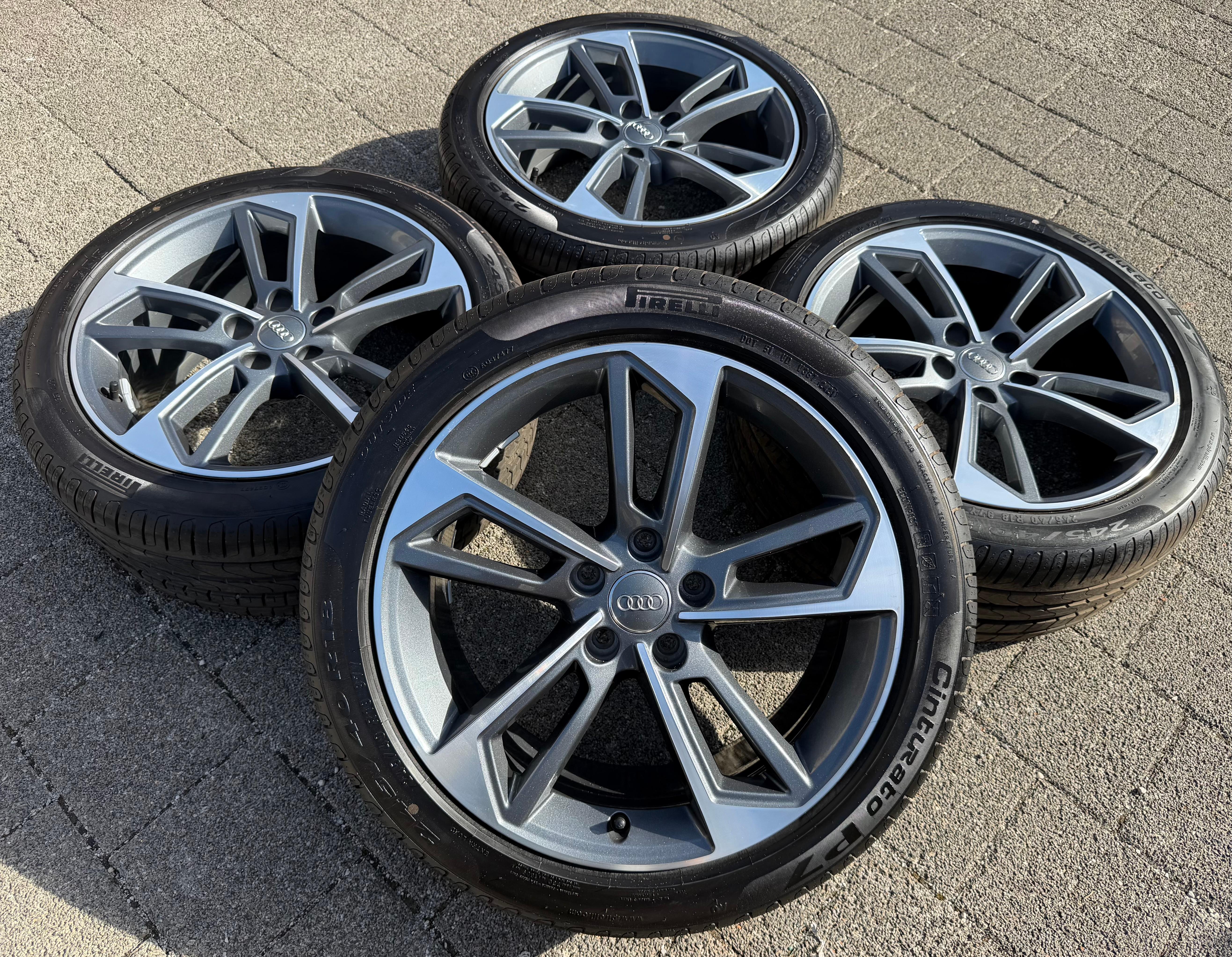 4 Original 18" Alu Sommerräder AUDI A4 S4 B9 8W 245/40R18 97Y 8W0601025P Pirelli
