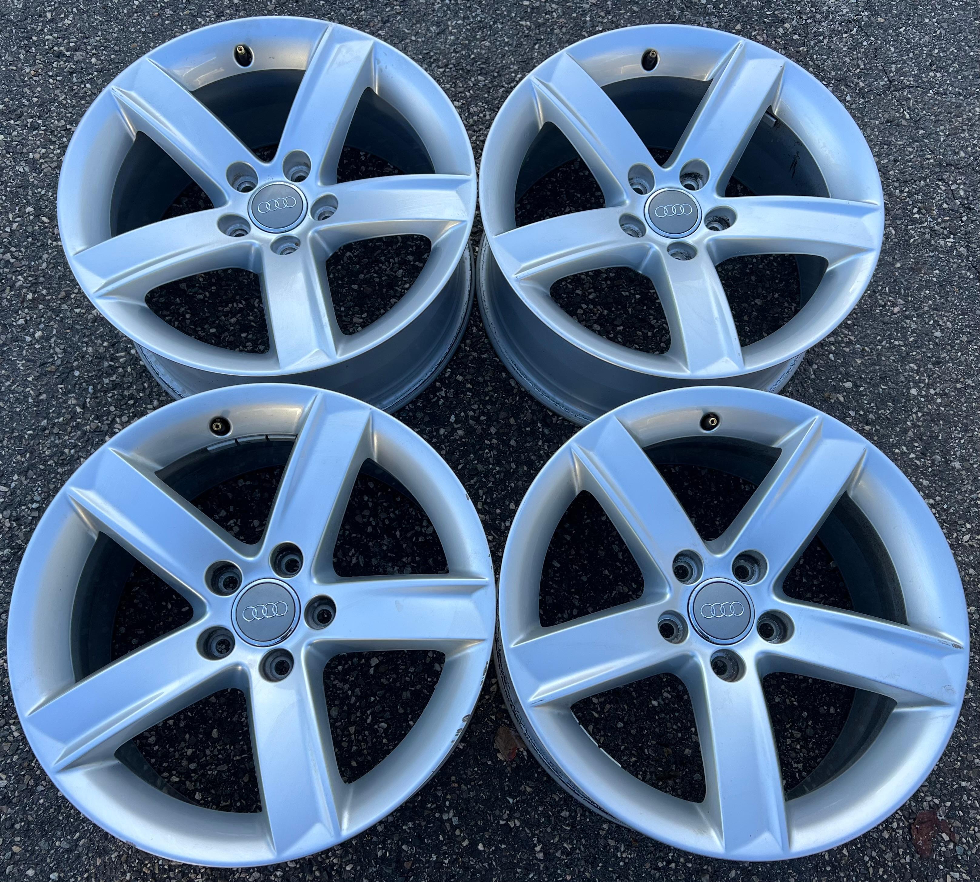 4 CERCHI ORIGINALI IN ALLUMINIO DA 17" AUDI A5 8T 8T0071497 CONSEGNA GRATUITA
