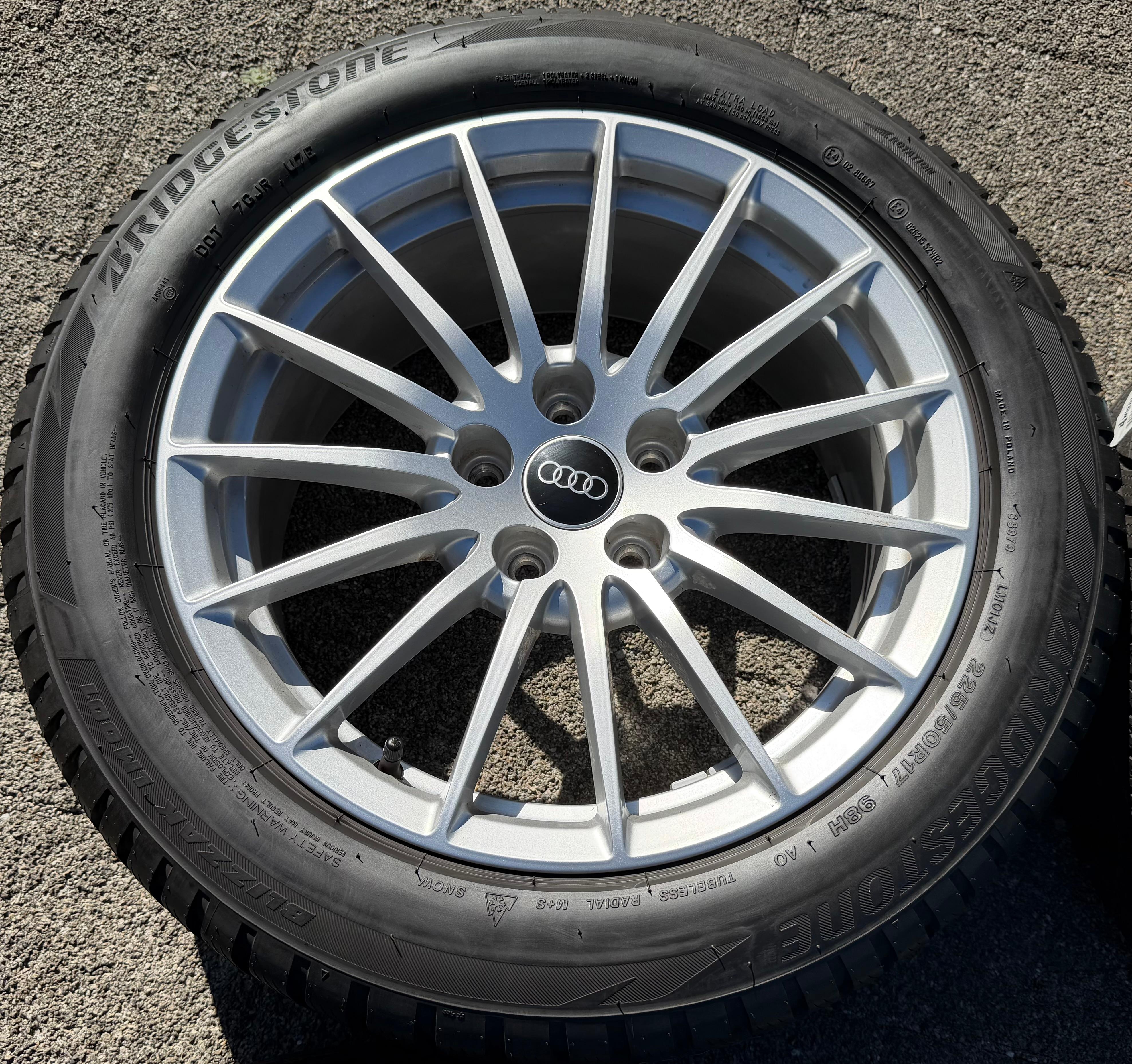 4 Original 17" Alu Winterräder Audi A5 F5 8W 225/50R17 98H 8W0601025AE Bridgestone