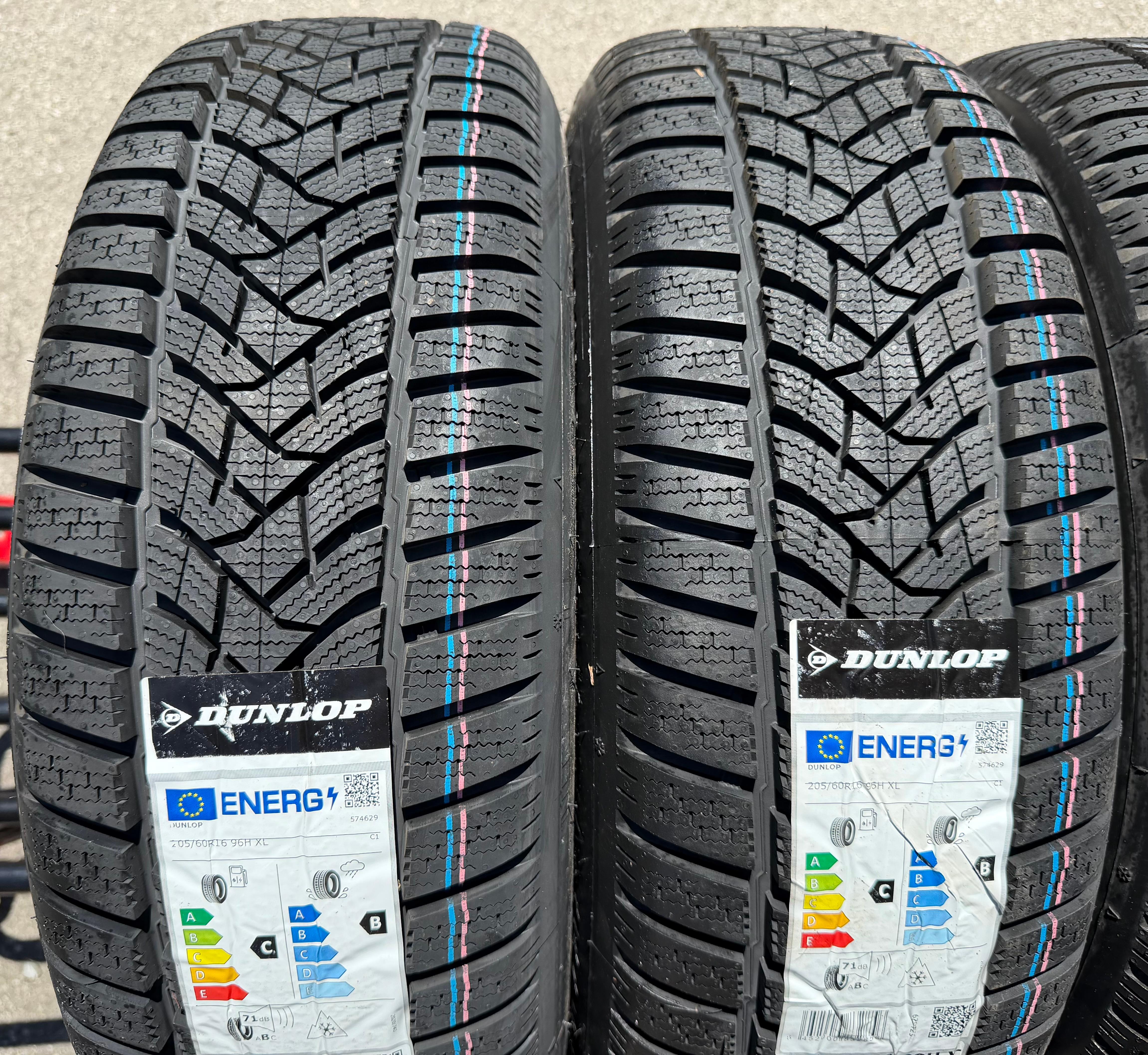 4 Winterräder Audi Q2 GA VW T-Roc 205/60R16 96H Dunlop 5Q0601027CK 5Q0601027CJ NEU
