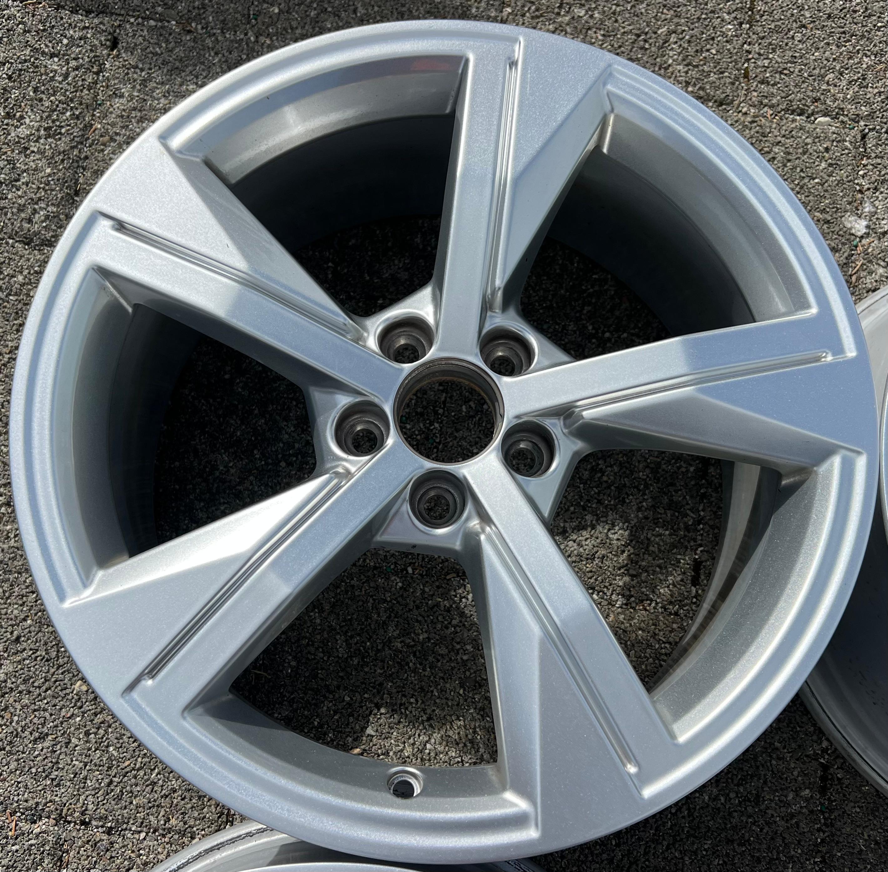 4 ORIGINAL 17" ALUFELGEN FELGEN AUDI A1 II GB 82A601025G 7x17 ET43 FREIHAUS