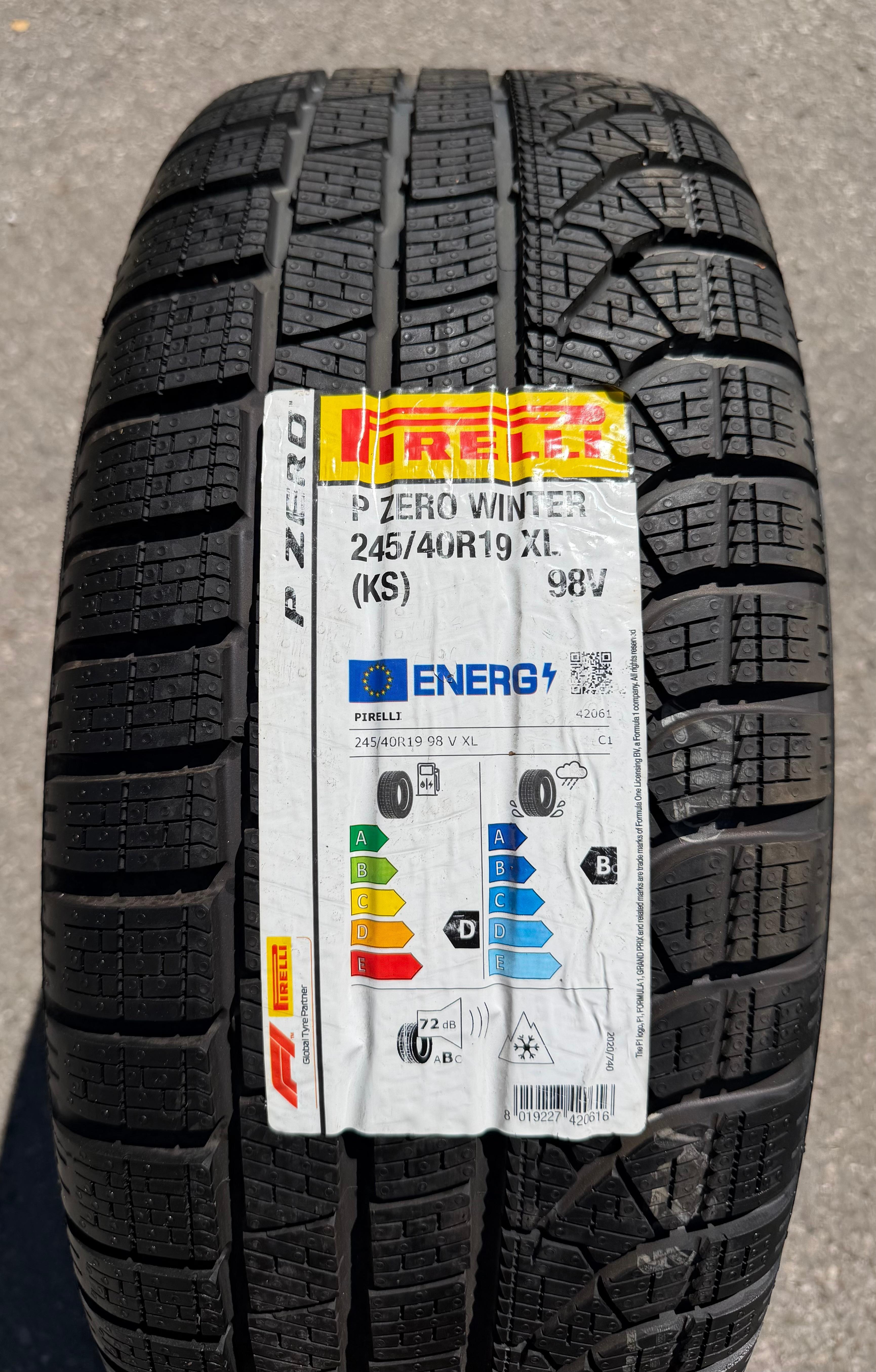 1 x 245/40R19 98V Winterreifen Pirelli Pzero Winter NEU 2023