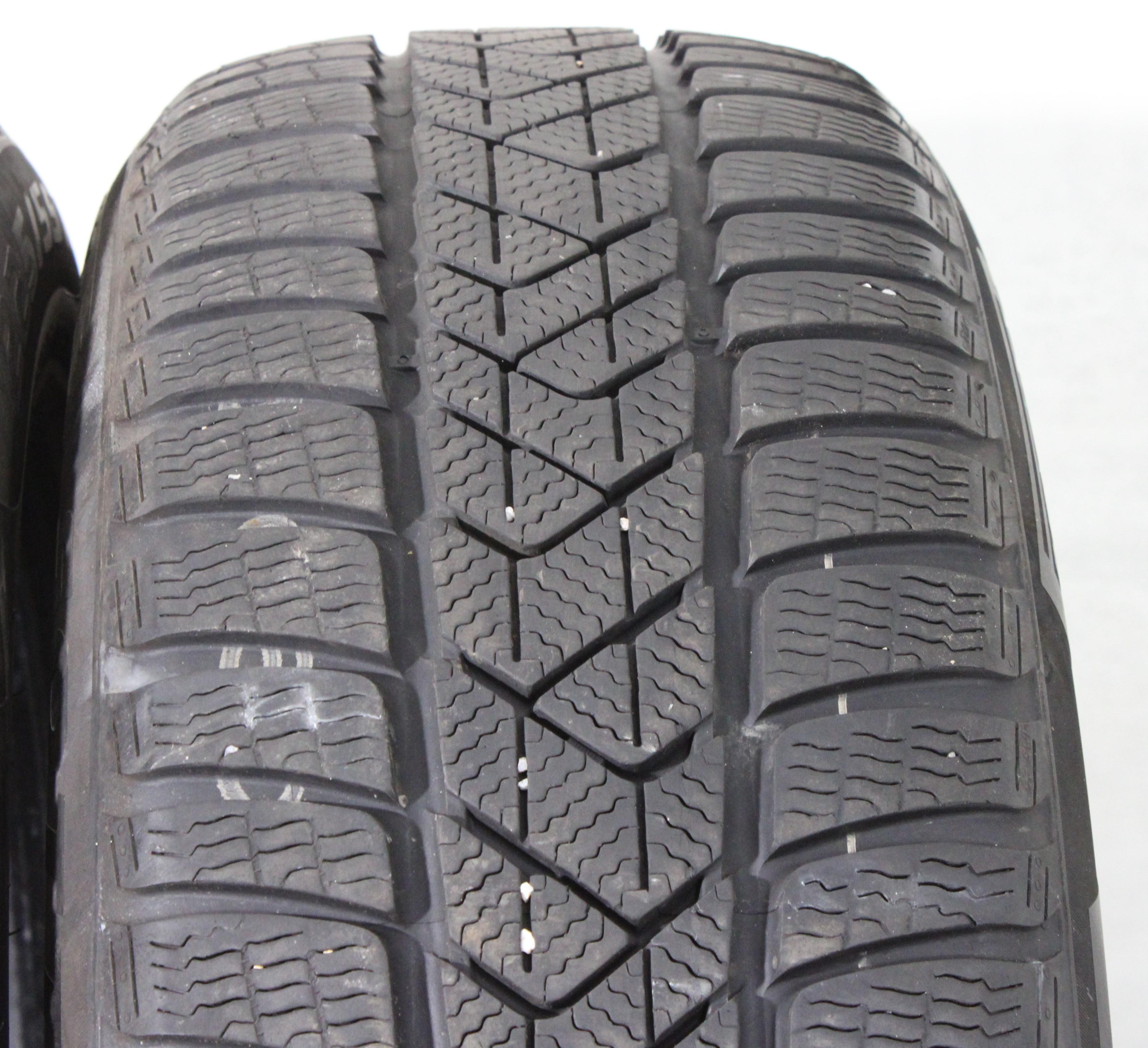 2 x 225/55R17 97H pneumatici invernali Pirelli Sottozero 3 * Runflat 5,5-6 mm 2017