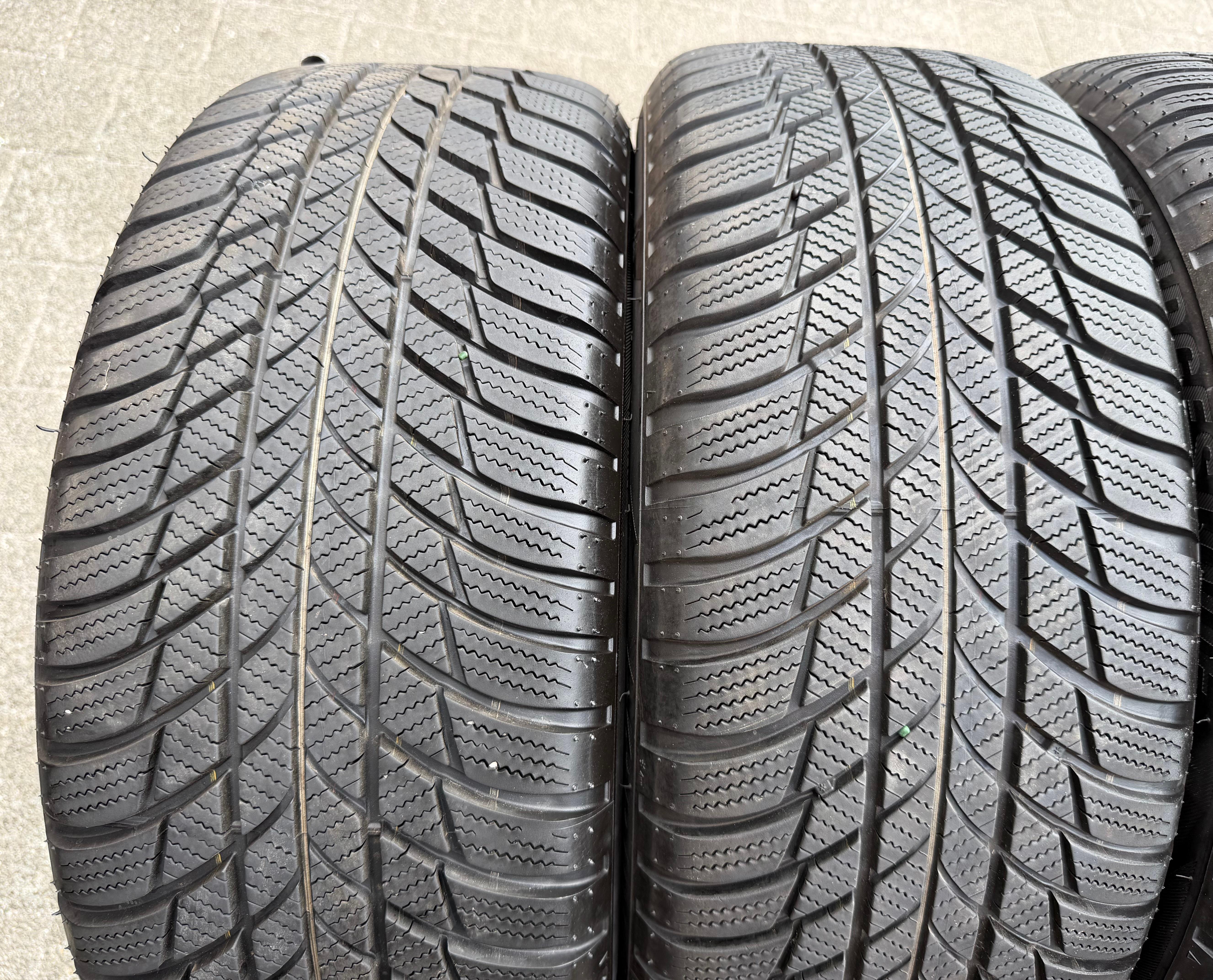 4 originele 17" aluminium winterwielen Audi A4 B9 8W 8W0601025P 225/50R17 98H Bridgestone
