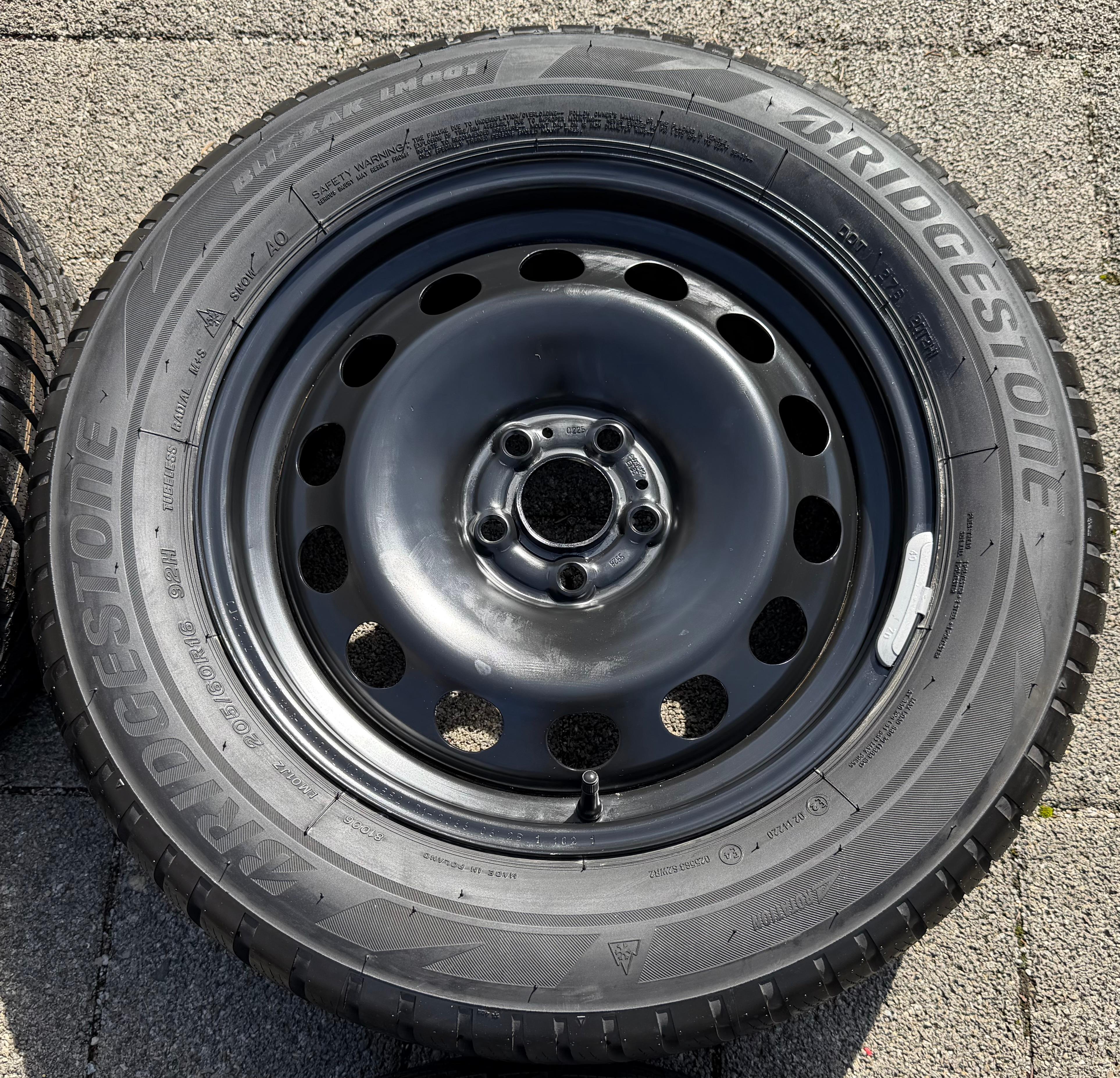 4 Winterräder VW T-Cross C1 Taigo CS Skoda Scala Kamiq 205/60R16 92H Bridgestone