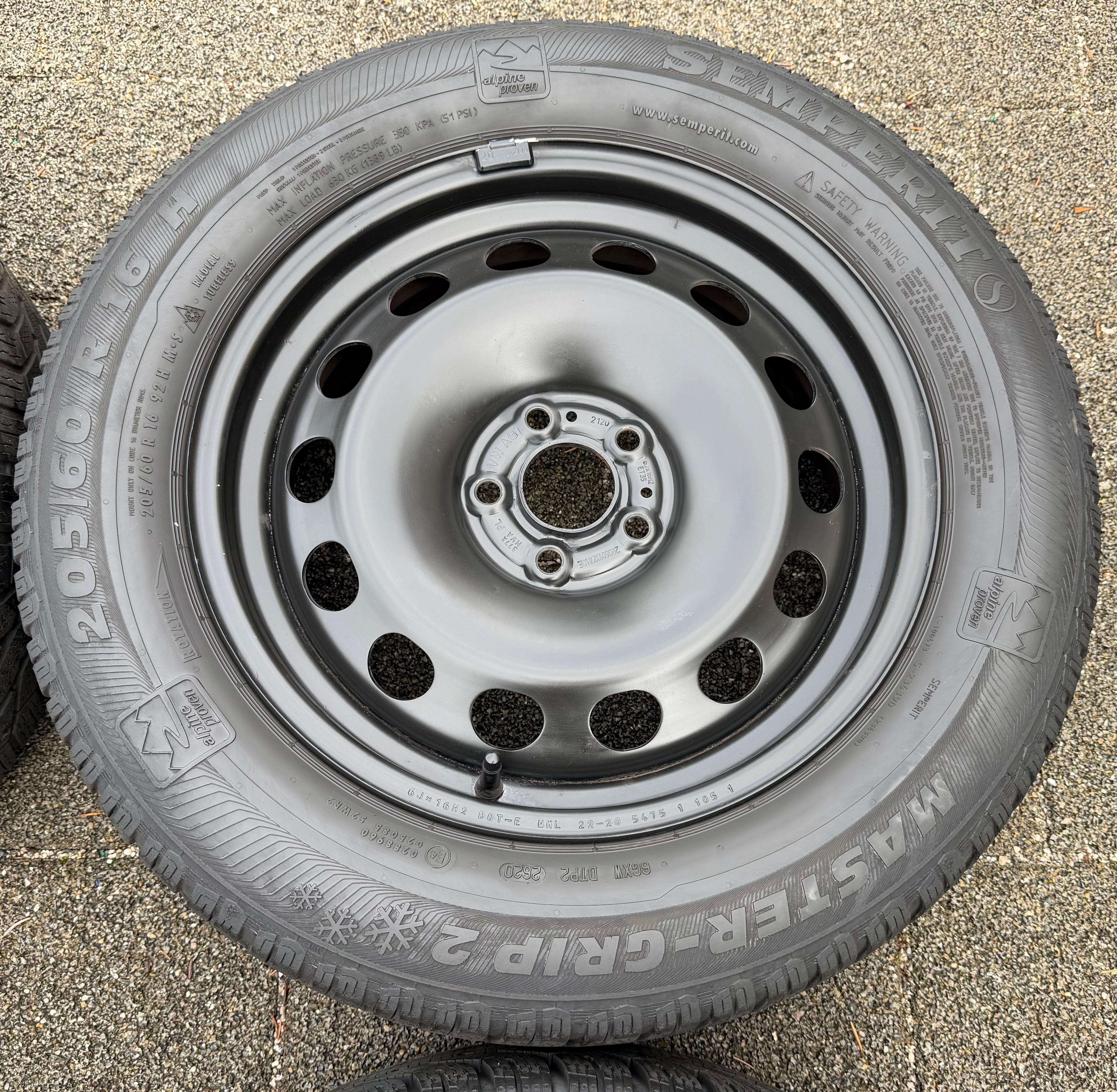4 cerchi in acciaio da 16" VW T-Cross Taigo Skoda Kamiq Scala 6x16 ET35 2Q0601027H