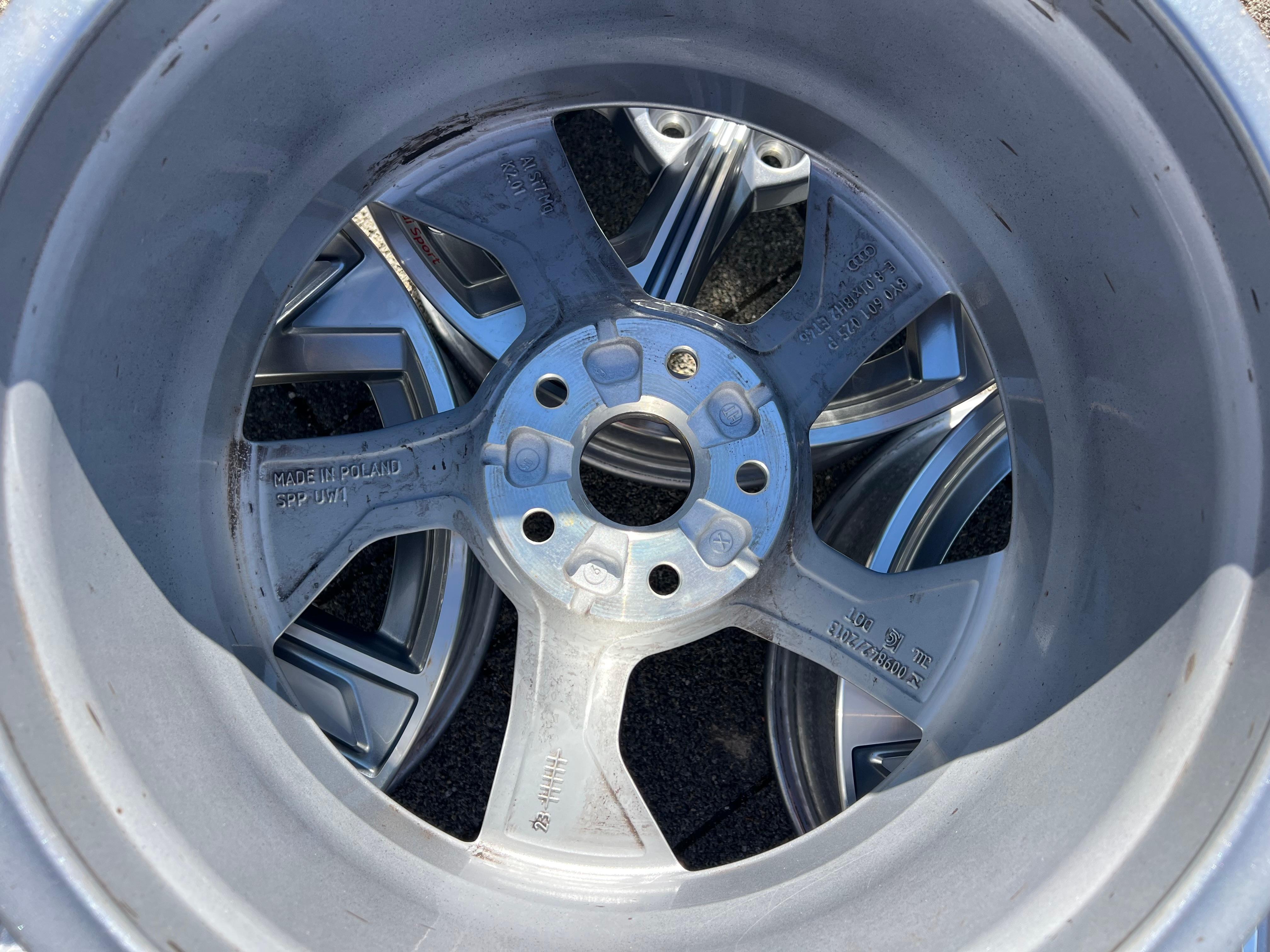 4 ORIGINAL 18" ALUFELGEN AUDI A3 S3 8Y 8Y0601025P 8x18 ET46 FREIHAUS