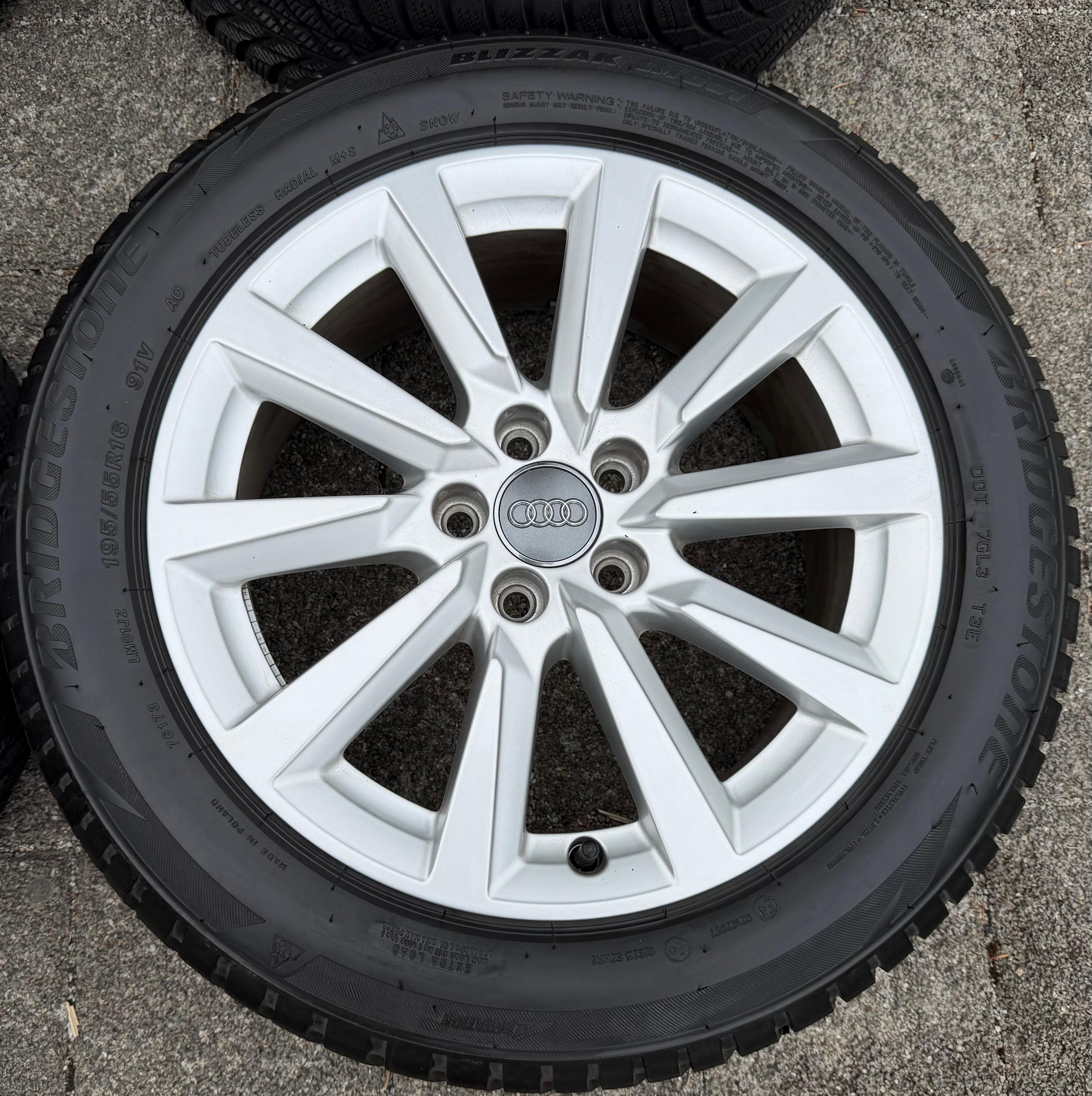 4 cerchi in lega originali invernali Audi A1 GB 82A601025C 195/55R16 91V Bridgestone