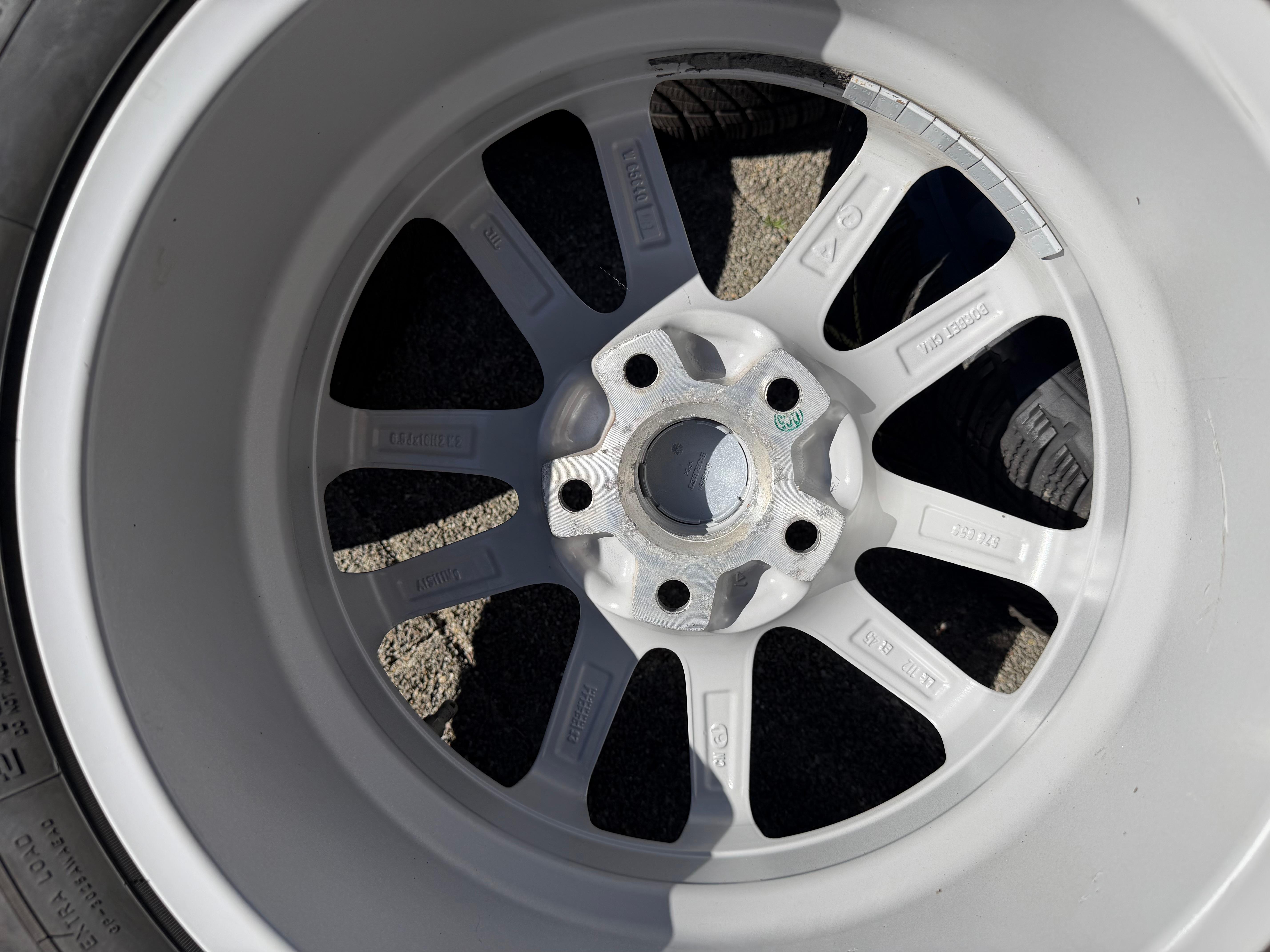 4 Alu Winterräder Audi Q2 Seat Ateca Skoda Superb Yeti VW Passat B8 3G Beetle 215/60R16
