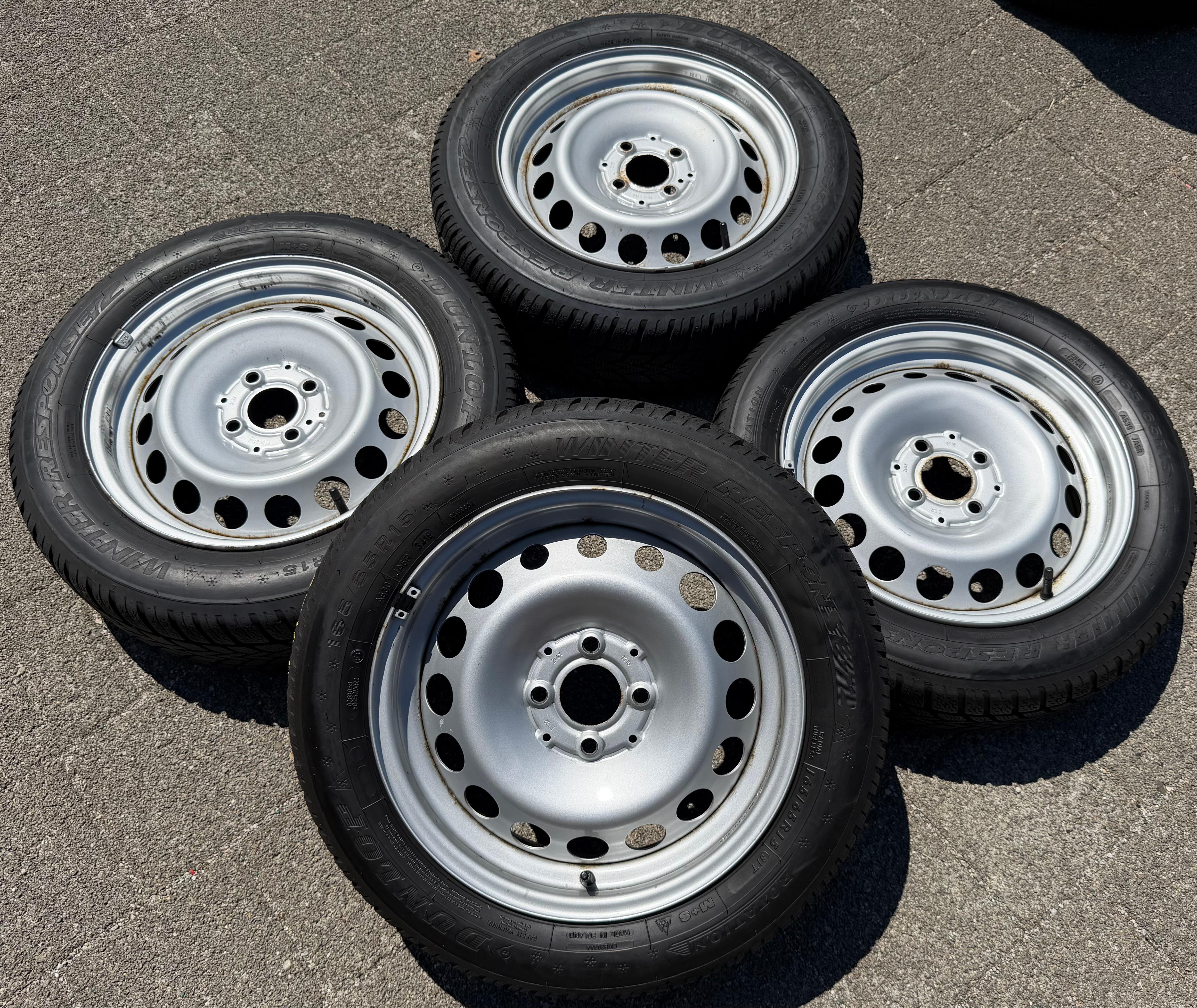 4 ORIGINAL WINTERRÄDER SMART 453 165/65R15 81T 185/60R15 84T DUNLOP RDKS