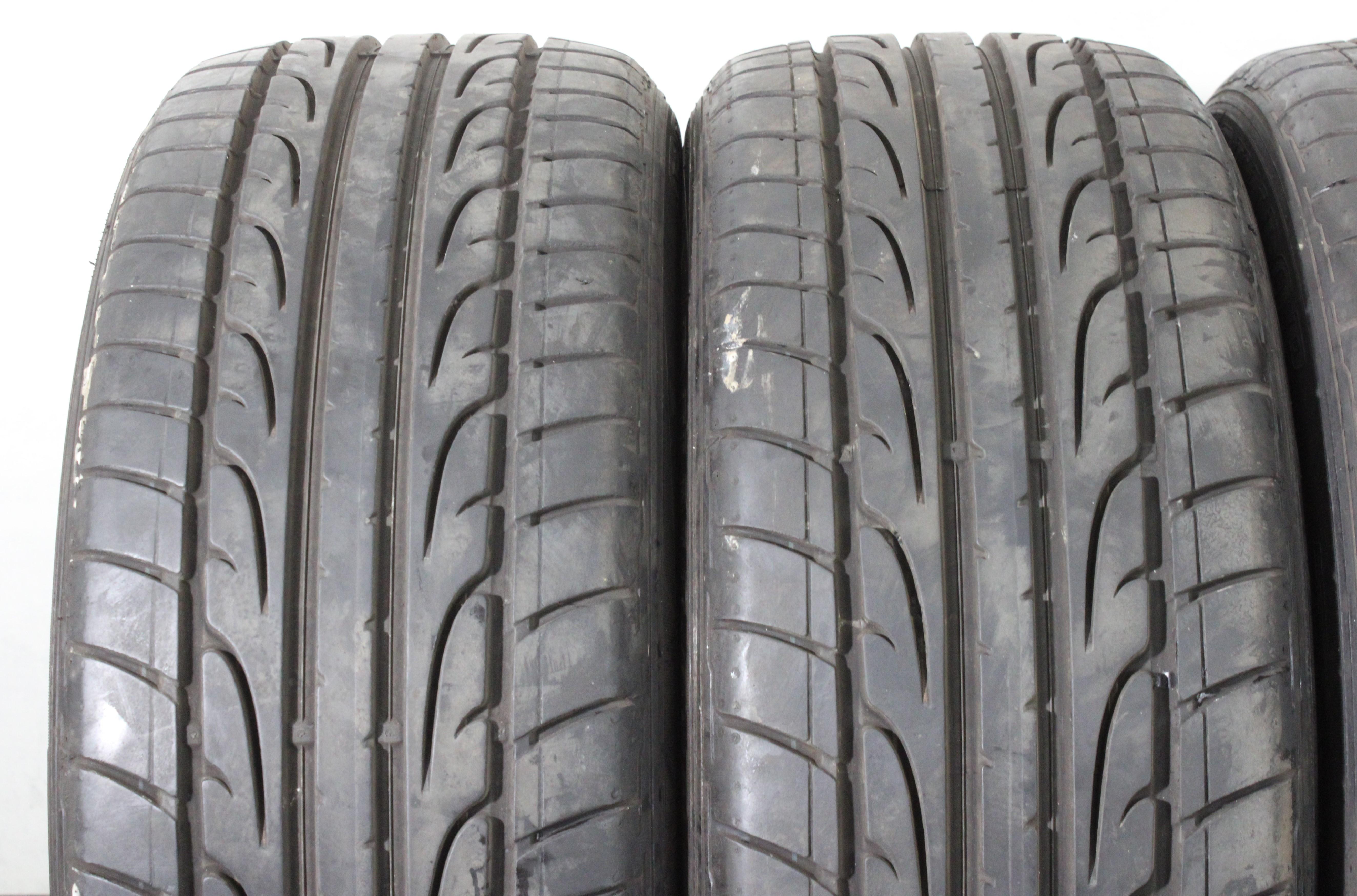 4 x 215/45R16 86H pneus été Dunlop SP Sport Maxx   2x5,5-6mm/2x6-6,5mm 2015