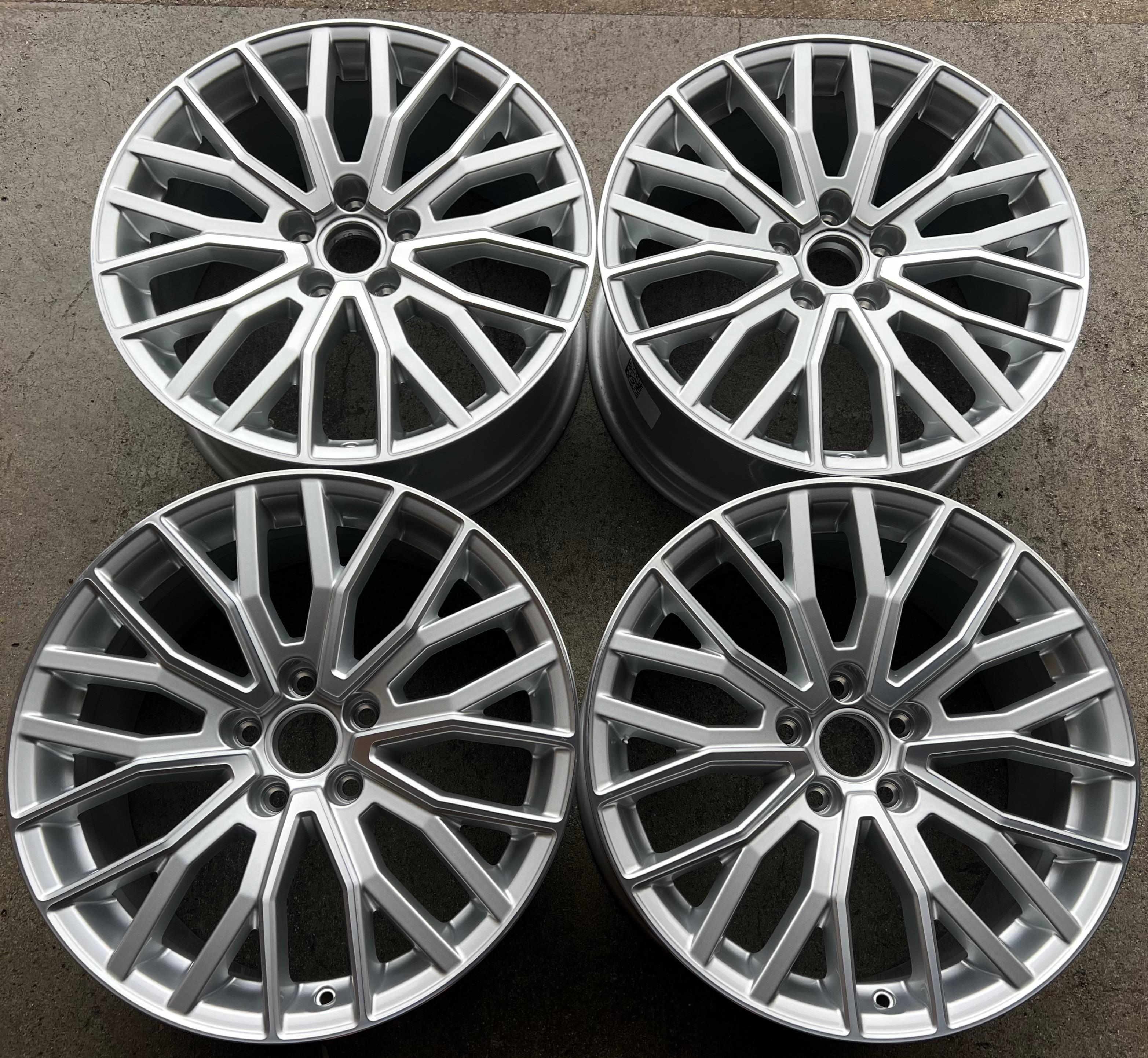 4 ORIGINAL 18" ALUFELGEN FELGEN AUDI TT 8S 8S0601025G 8,5x18 ET50 FREIHAUS