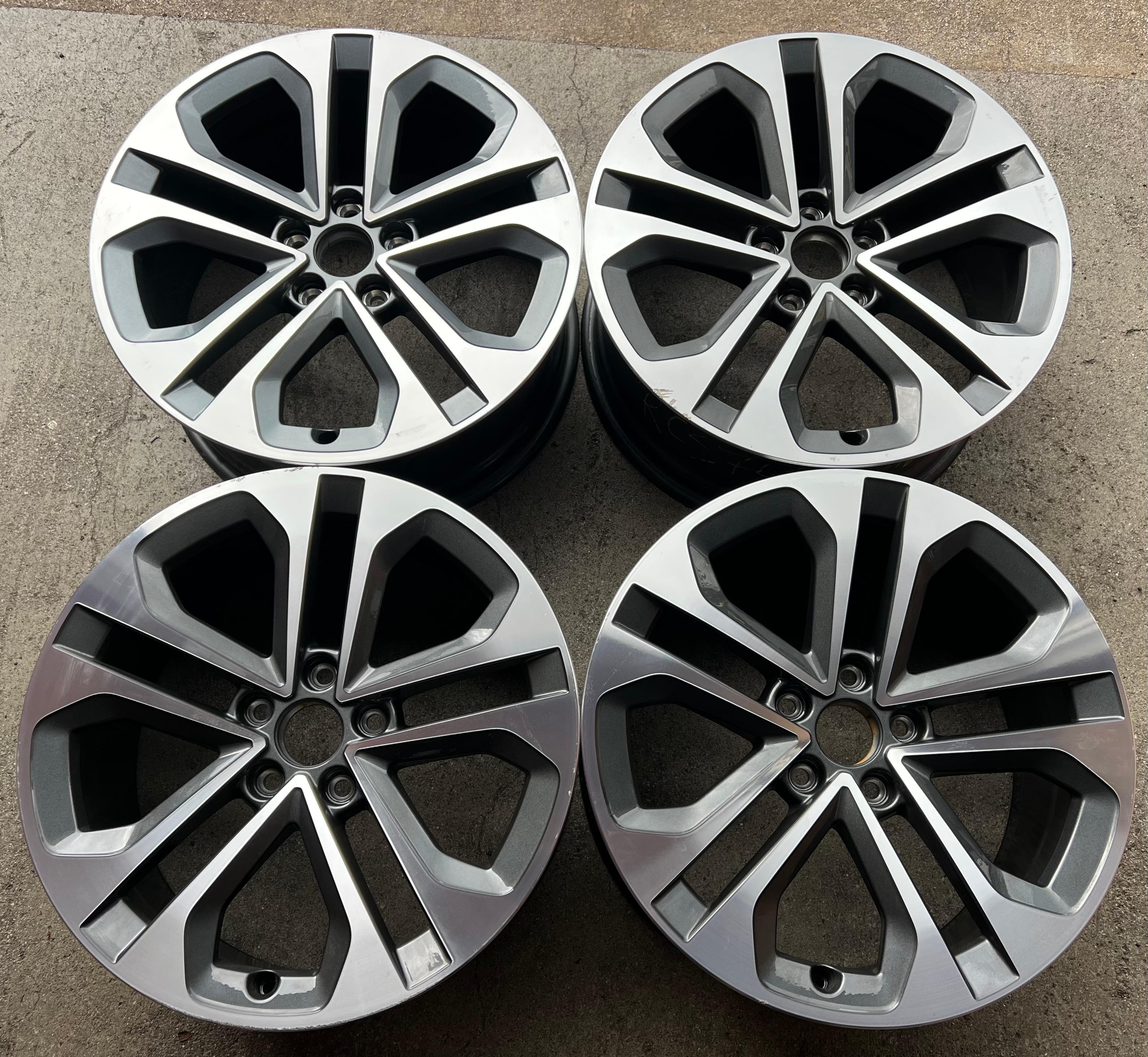 4 ORIGINAL 18" ALUFELGEN AUDI A3 S3 8Y 8Y0601025CE 8x18 ET46 FREIHAUS