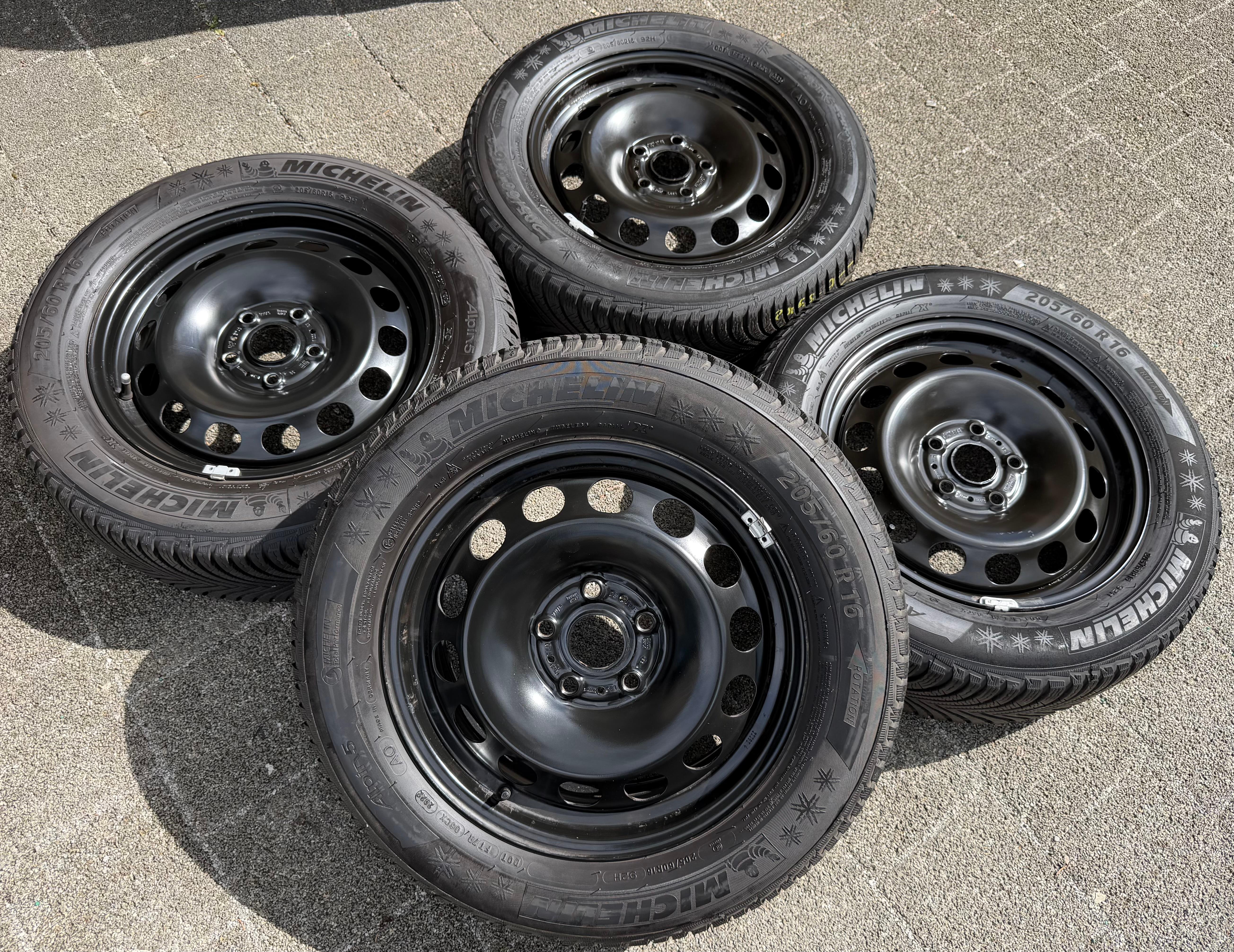 4 Winterräder Audi Q2 GA VW T-ROC A11 205/60R16 92H Michelin Alpin 5 Winterreifen