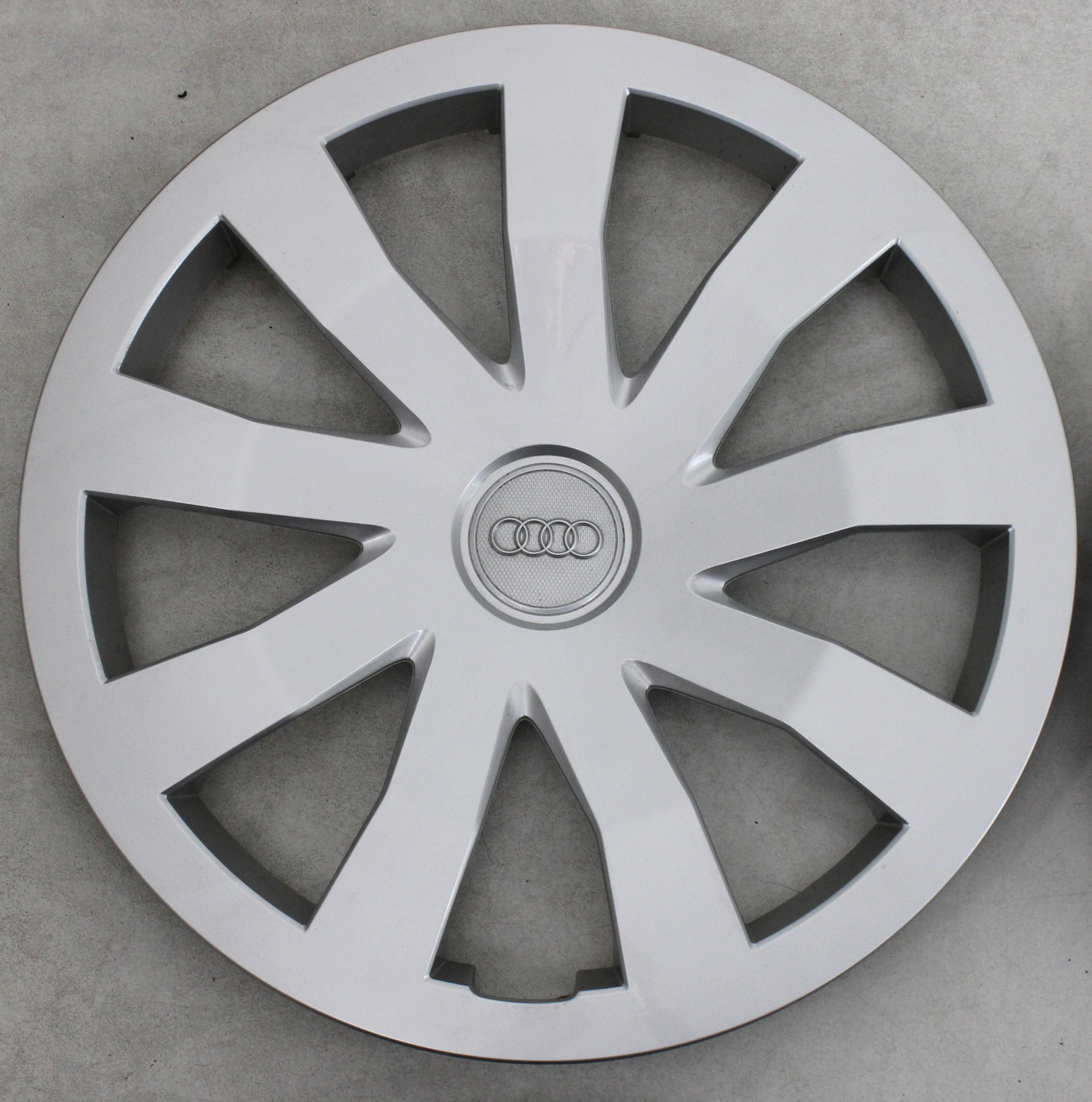 4 TAPACUBOS EMBELLECEDORES ORIGINALES DE 15" PARA AUDI A1 GB 82A601147 15 PULGADAS