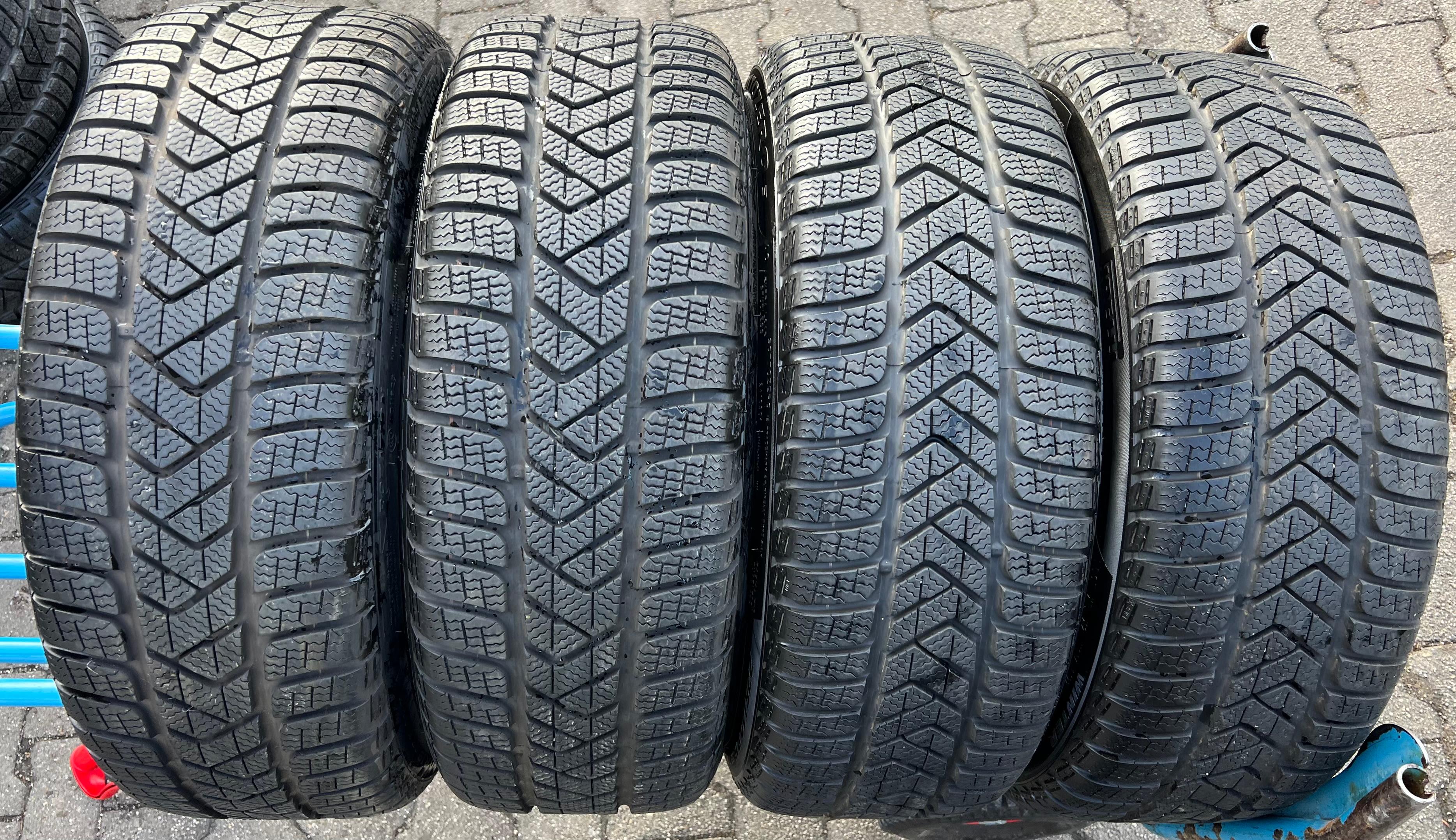 4 ORIGINAL 19" ALU WINTERRÄDER AUDI TT TTS 8S 8S0601025AG 225/40R19 93V PIRELLI