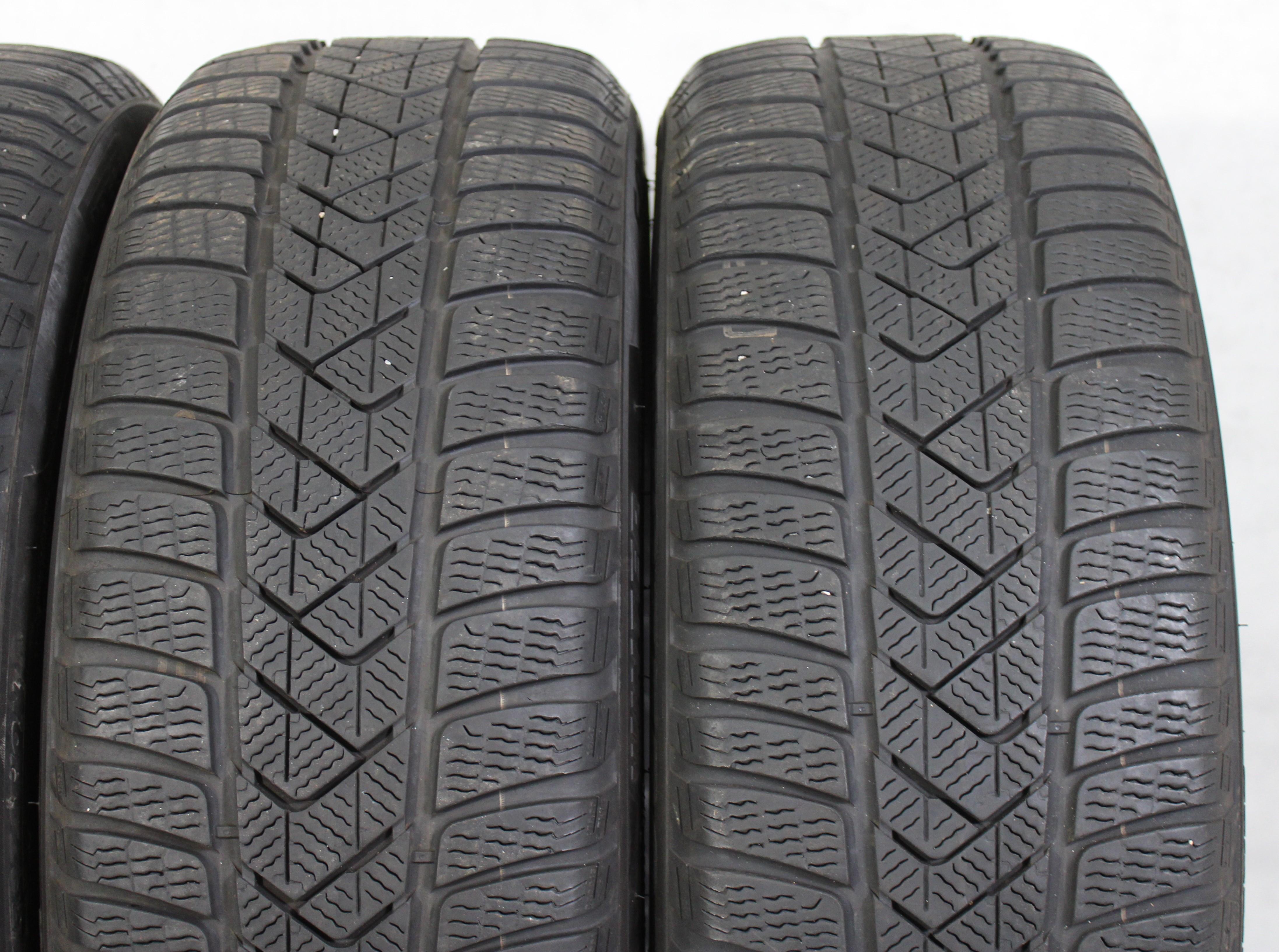 4 x 225/45R19 96V Winterreifen Pirelli Sottozero 3 Runflat 6mm 1x2018/3x2019 *