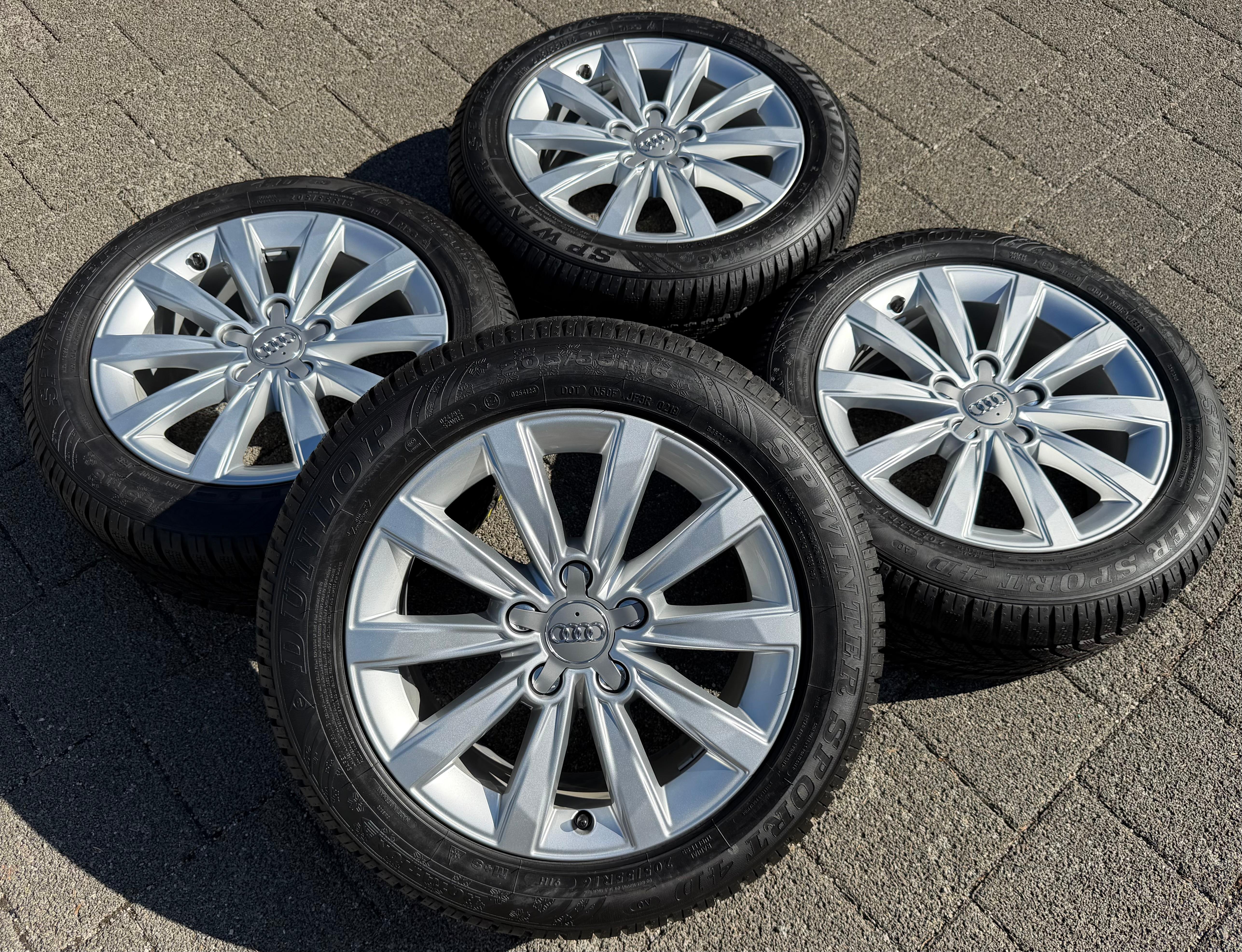4 Original 16" Alu Winterräder Audi A3 8V 8V0601025CR 205/55R16 91H Dunlop