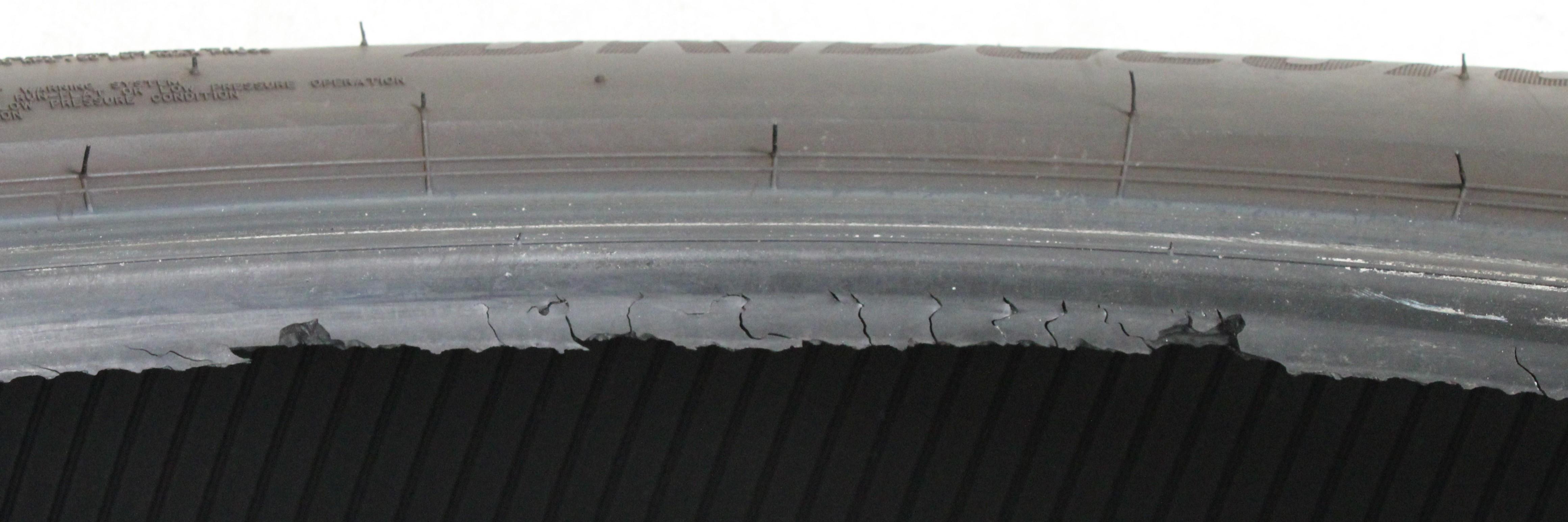 2 x 245/45R20 103W 2 x 275/40R20 106W Sommerreifen Bridgestone Alenza 001 Runflat 5mm 2020 *