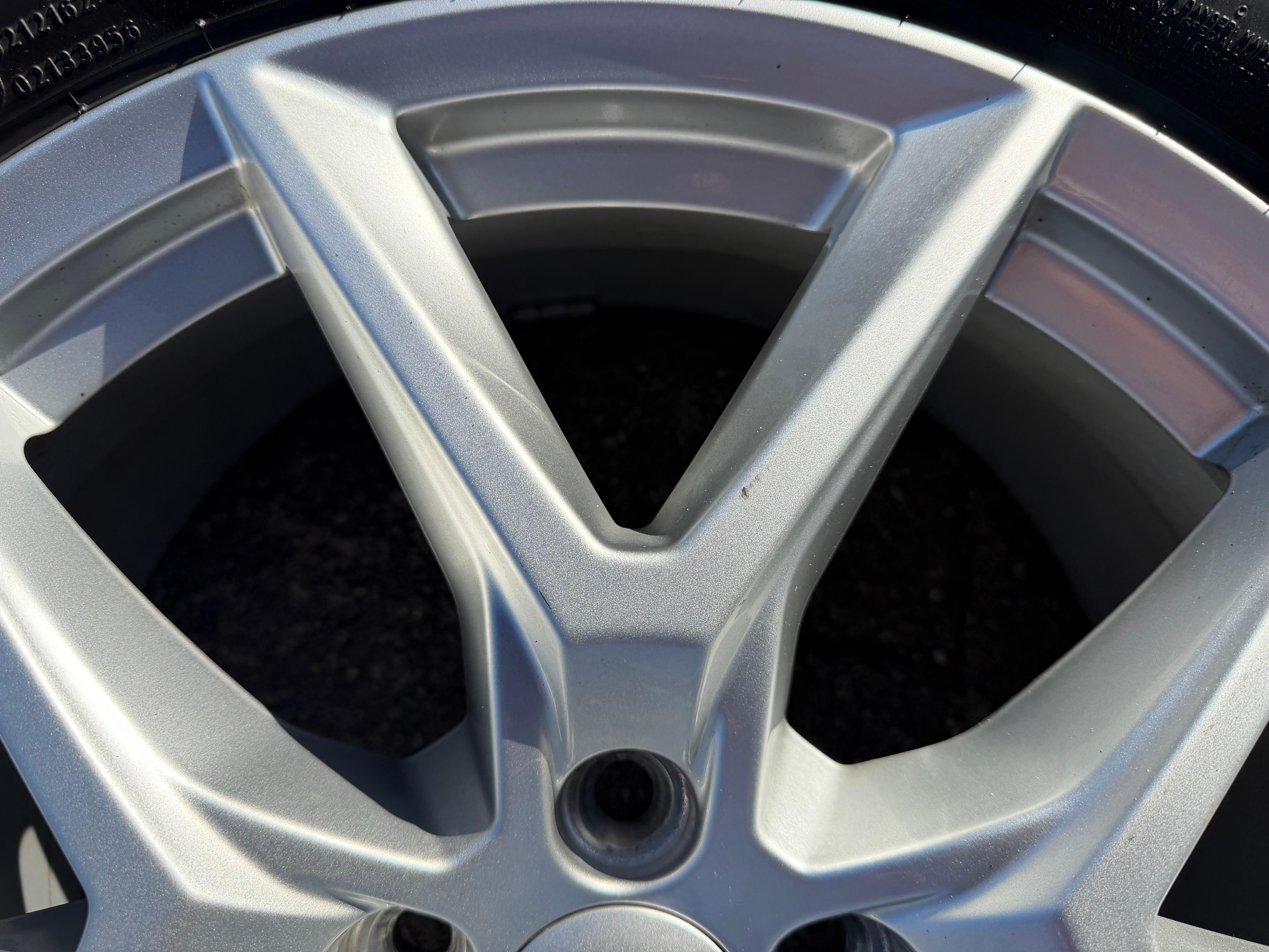 4 Original 18" Alu Winterräder Volvo XC60 II 31423851 235/60R18 107V Pirelli 2025