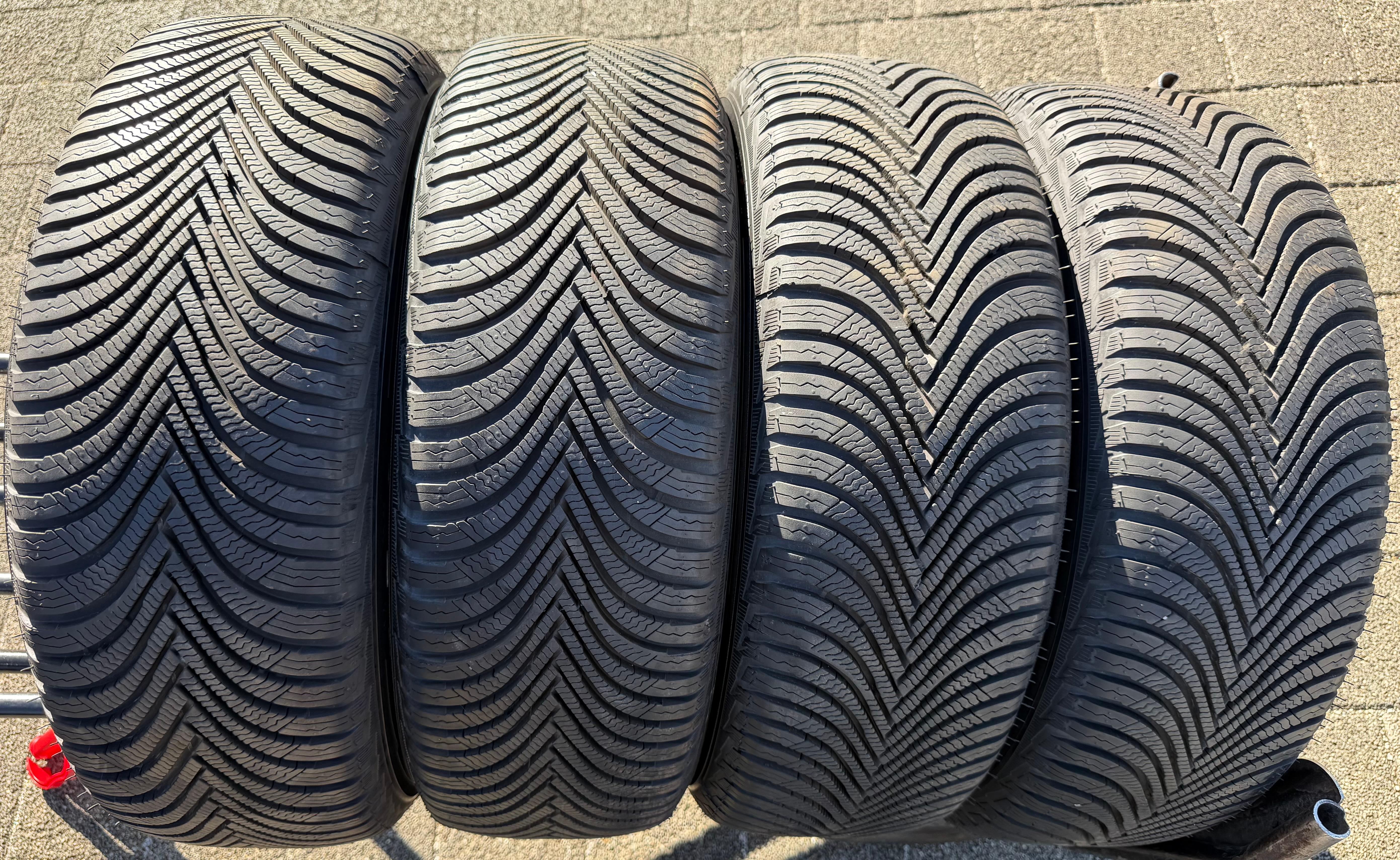 4 Original 17" Alu Winterräder Audi SQ2 GA 81A601025T 215/55R17 94V Michelin 8MM