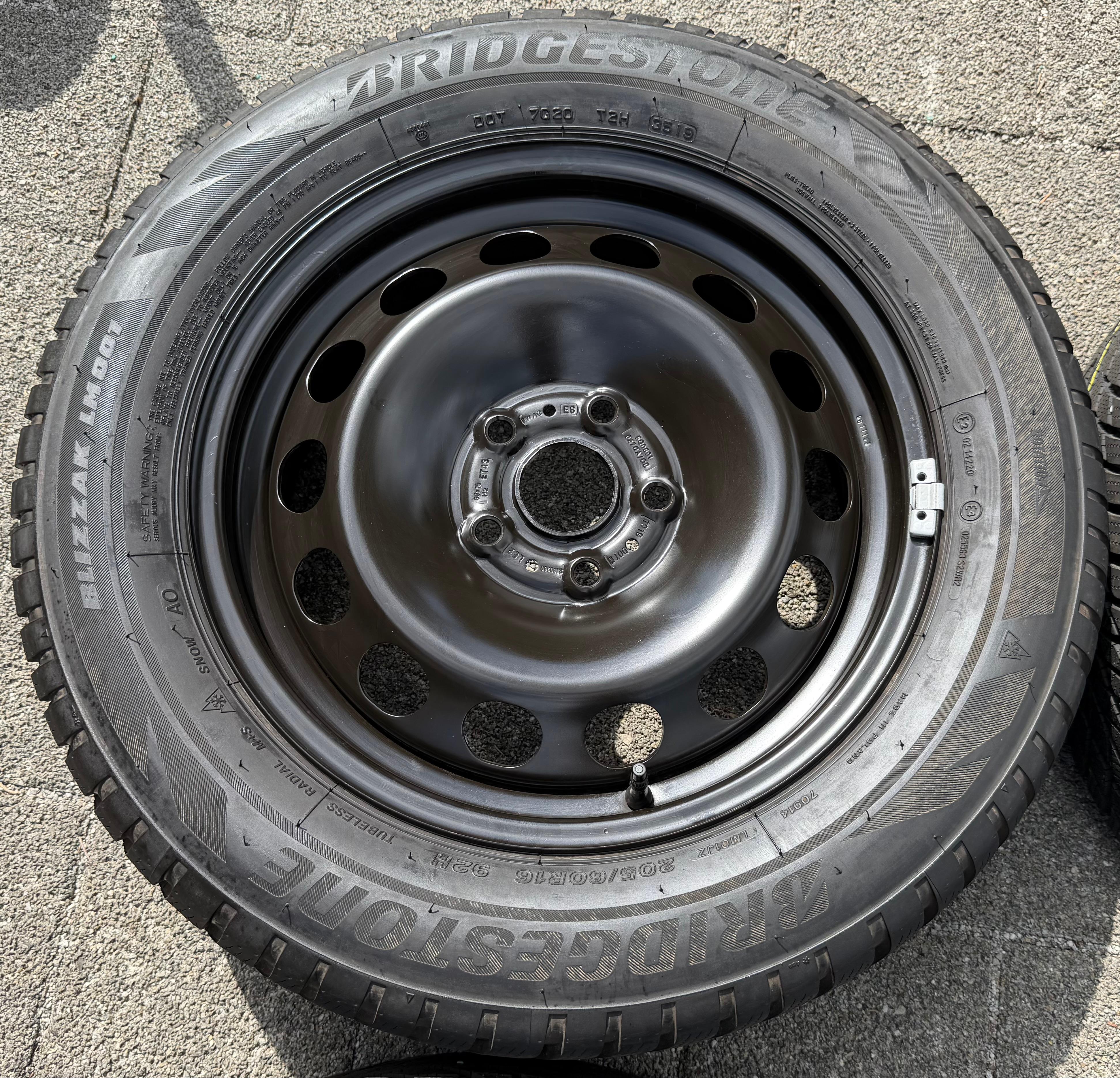 4 Winterräder Audi Q2 GA VW T-Roc Skoda Karoq 205/60R16 92H Bridgestone 5Q0601027AM