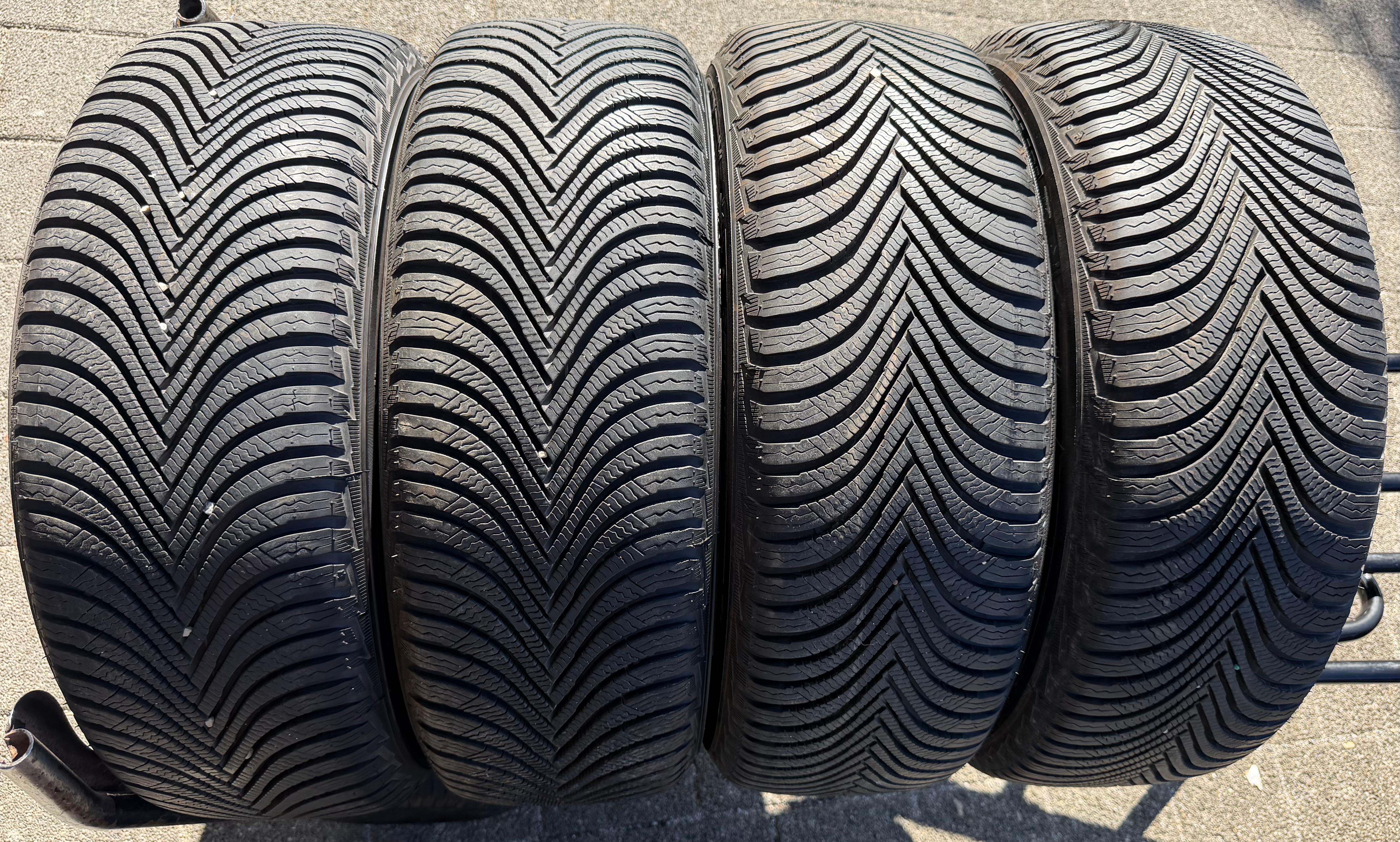 4 Original 17" Alu Winterräder Audi Q2 GA 215/55R17 94V Michelin 8MM 2023