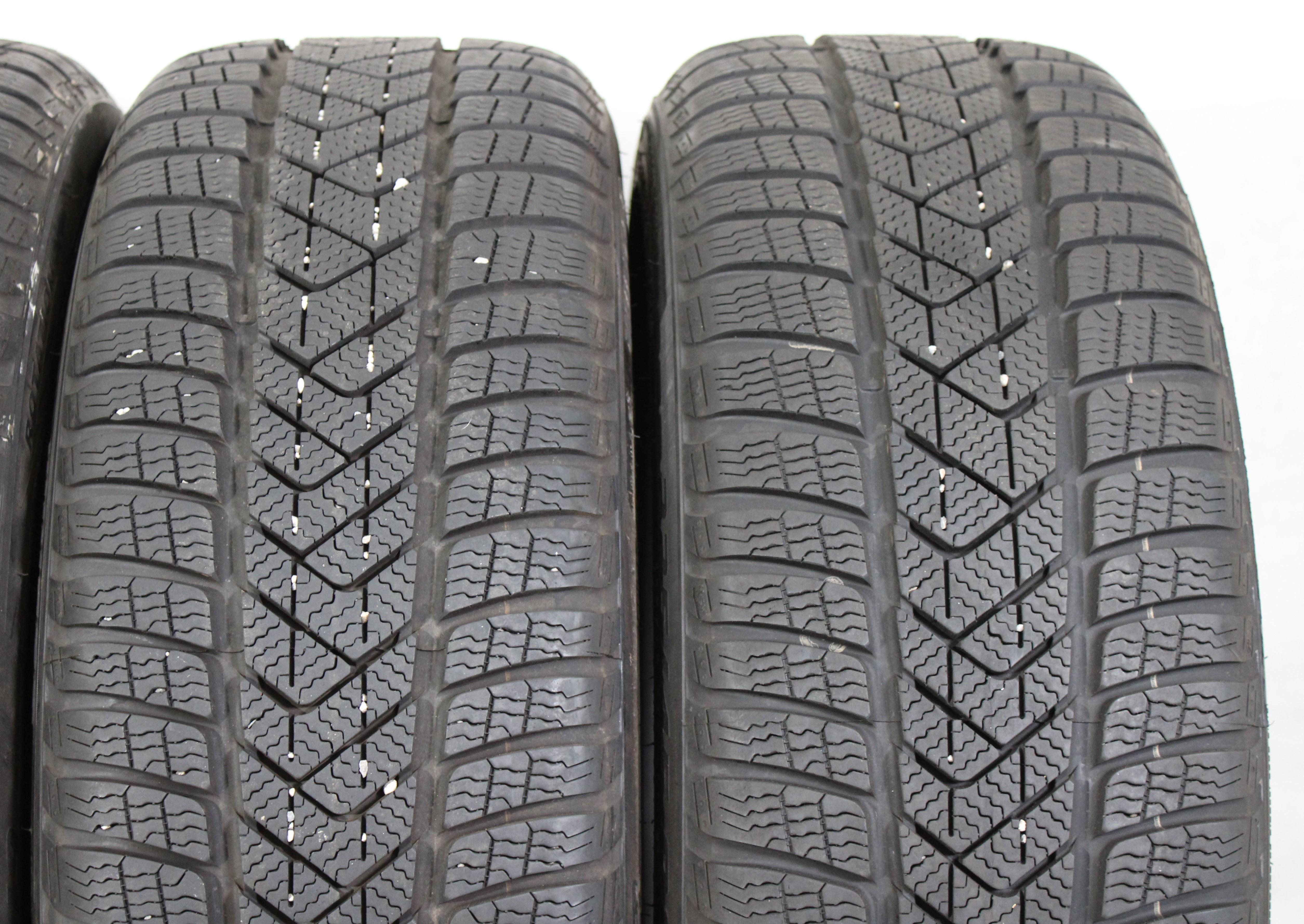 4 x 225/45R19 96V pneumatici invernali Pirelli Sottozero 3 Runflat 7-7,5mm 2020 *