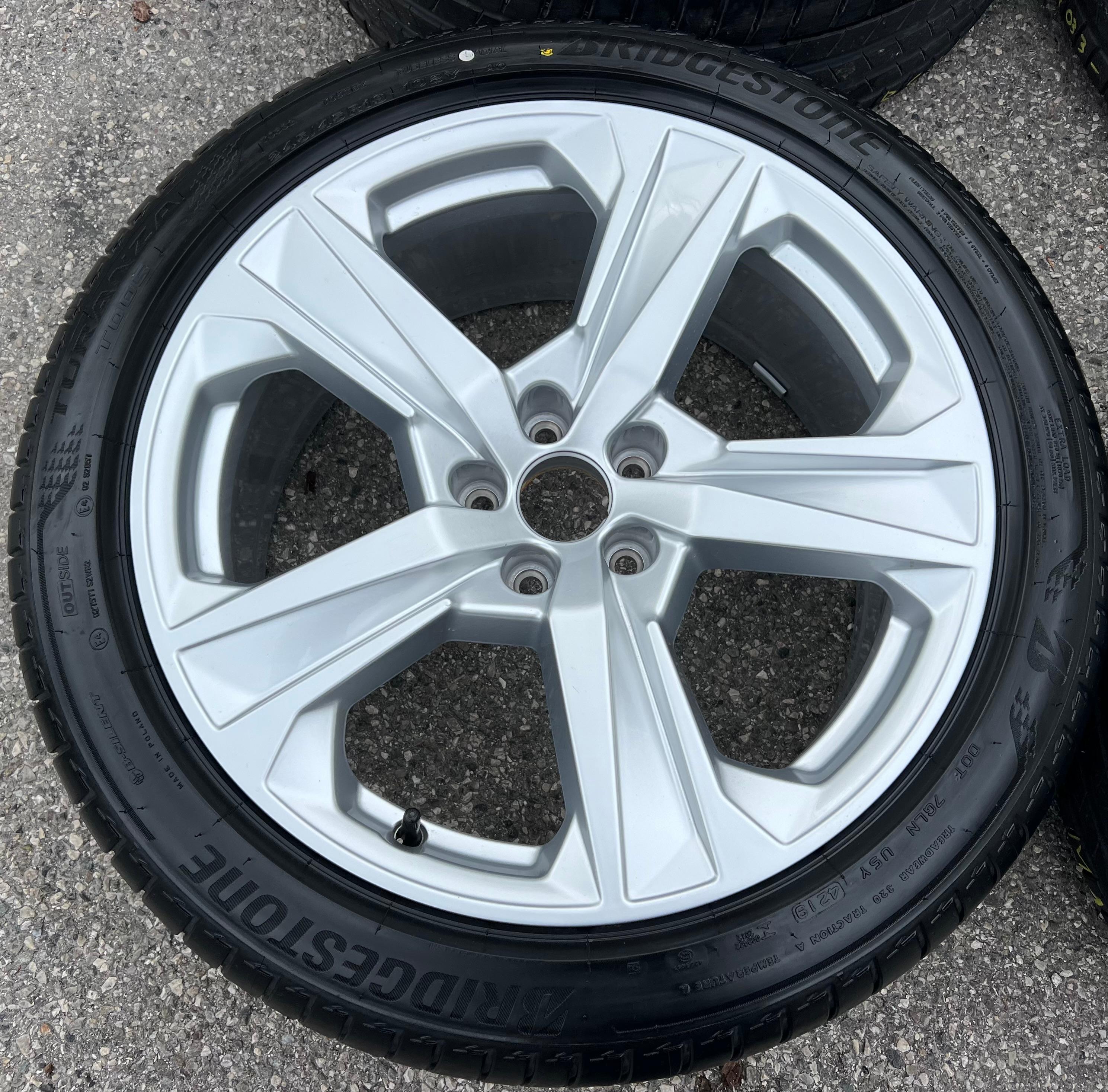 4 ROUES D'ÉTÉ ORIGINALES 19" EN ALUMINIUM AUDI A7 SPORTBACK 4K 4K8601025D 245/45R19 102Y