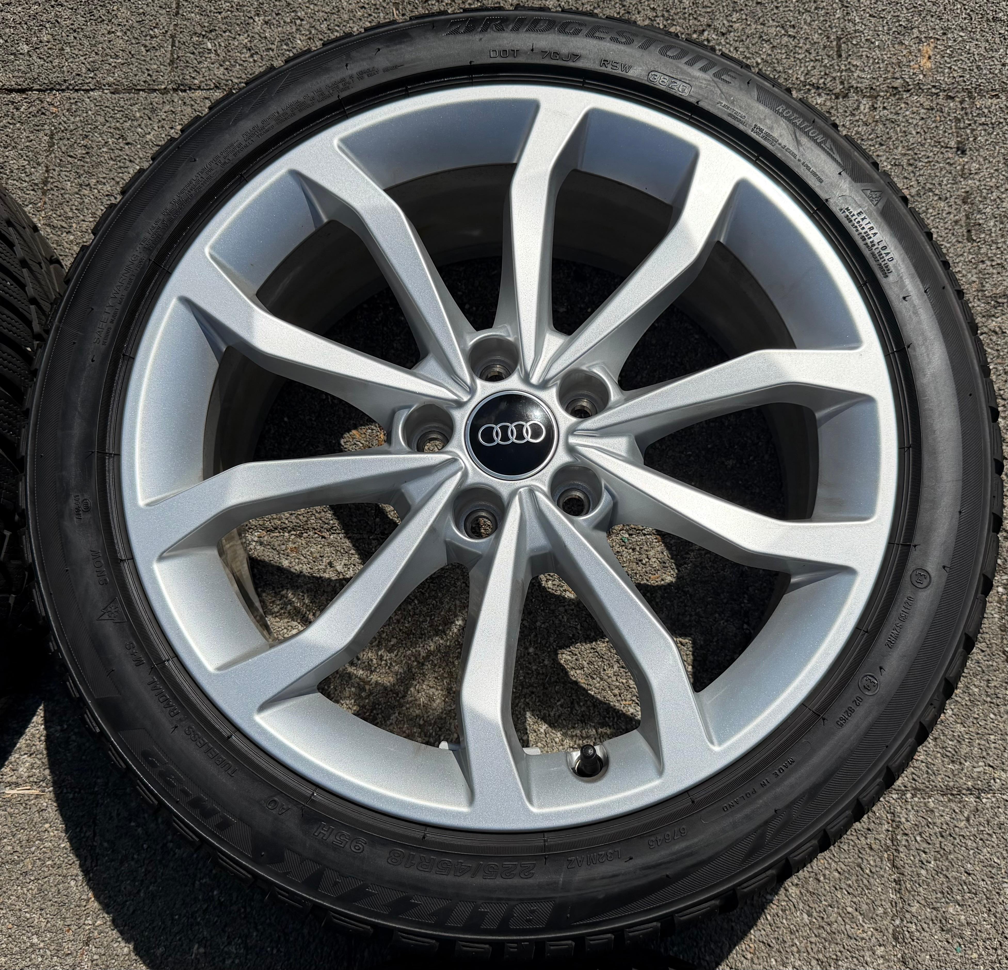 4 ruedas de invierno de aluminio originales de 18" para Audi A4 S4 8W 8W0601025ED 225/45R18 95H Bridgestone