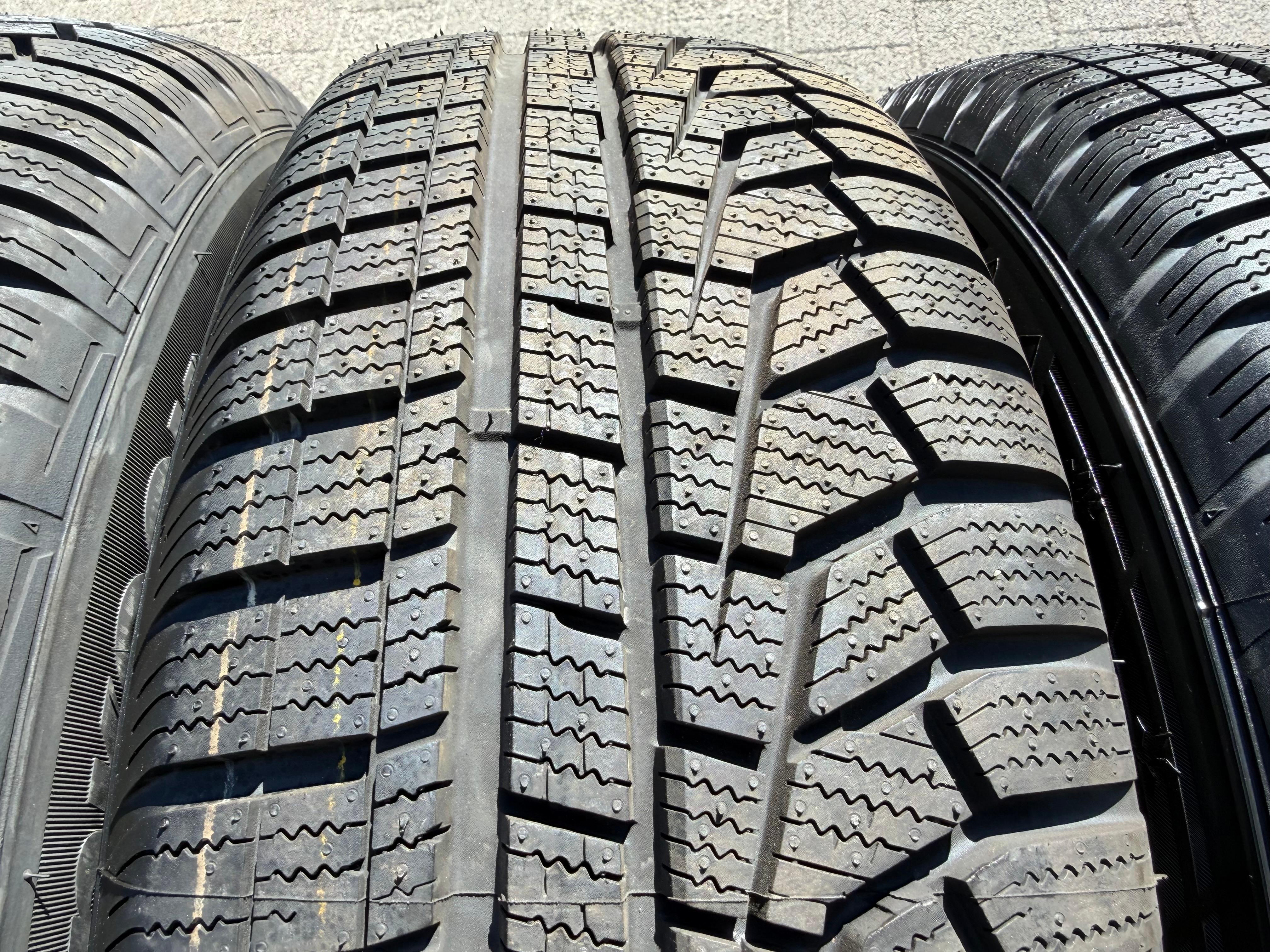 4 ruedas de invierno para Audi Q3, F3, Seat Tarraco, Skoda Kodiaq y VW Tiguan II 5NA, 215/65R17 99H, NUEVAS