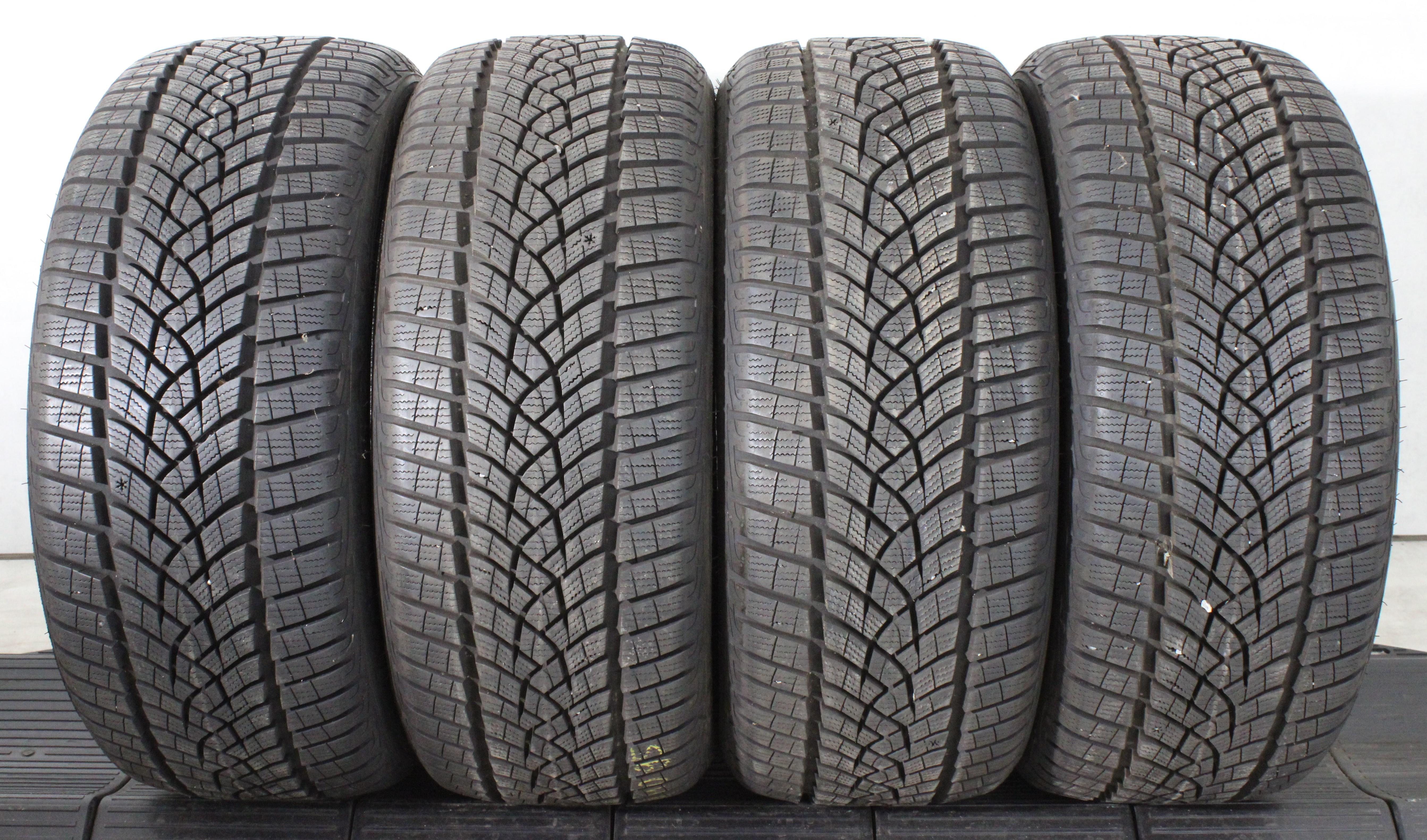 4 x 215/45R16 90V Winterreifen Goodyear Ultra Grip Performance 8mm 2018