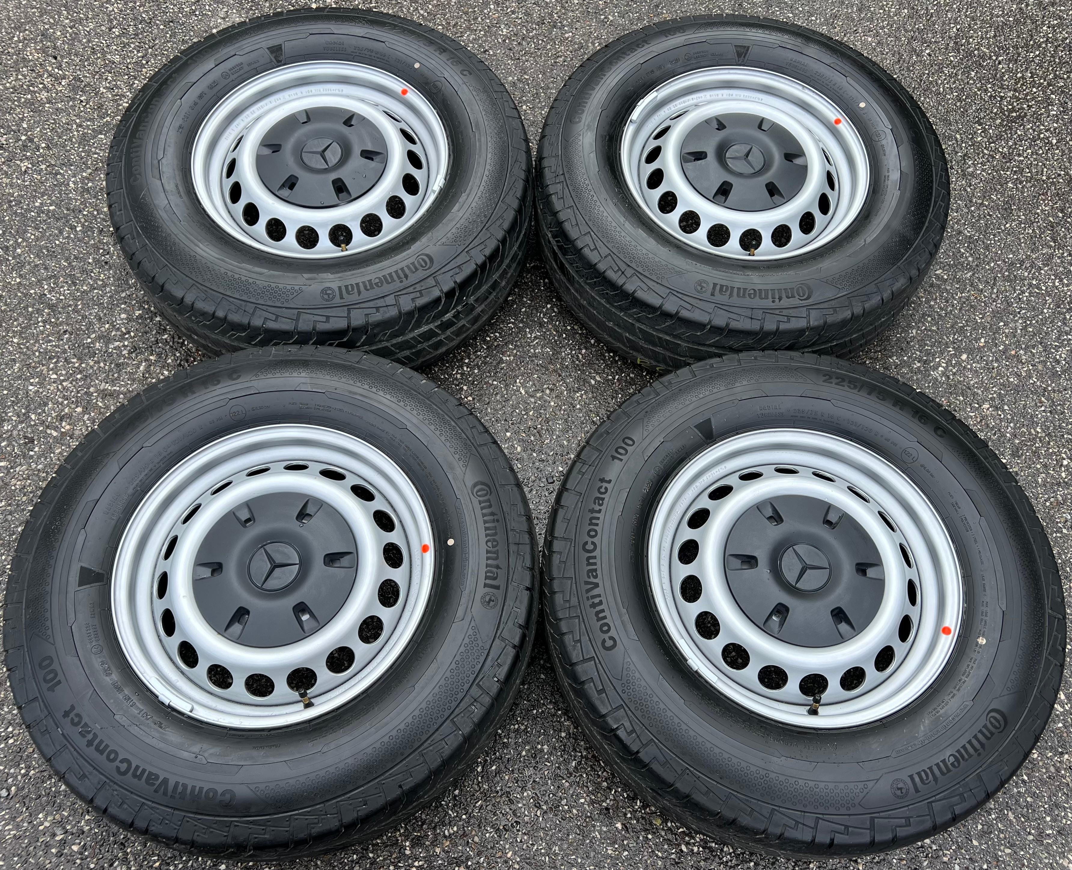 4 SOMMERRÄDER MERCEDES SPRINTER W907 225/75R16C 121/120R CONTINENTAL 2023 NEUWERTIG