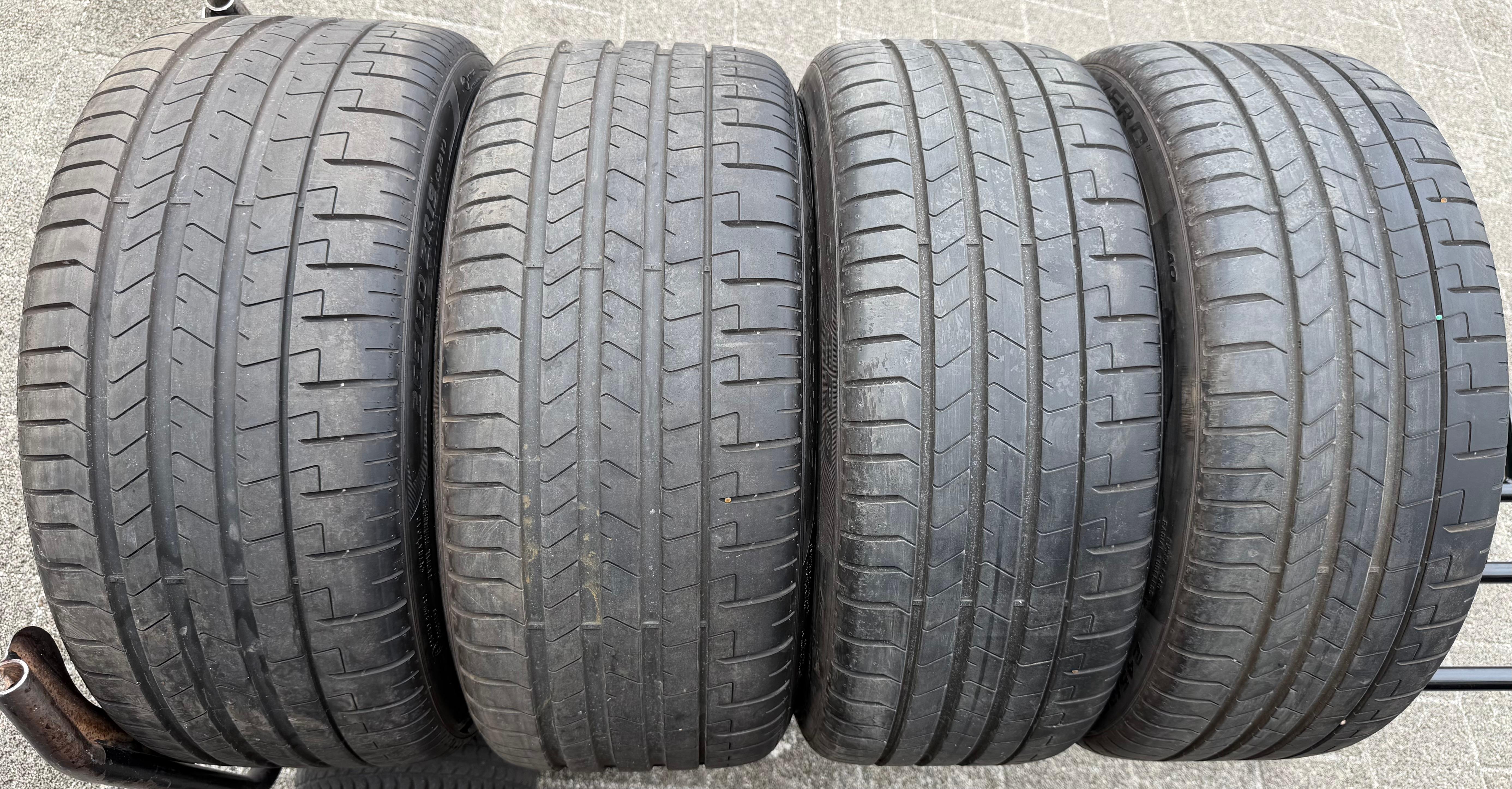 4 Original 19" Alu Sommerräder Audi RS3 8Y 8Y0601025BQ 8Y0601025BP PIRELLI