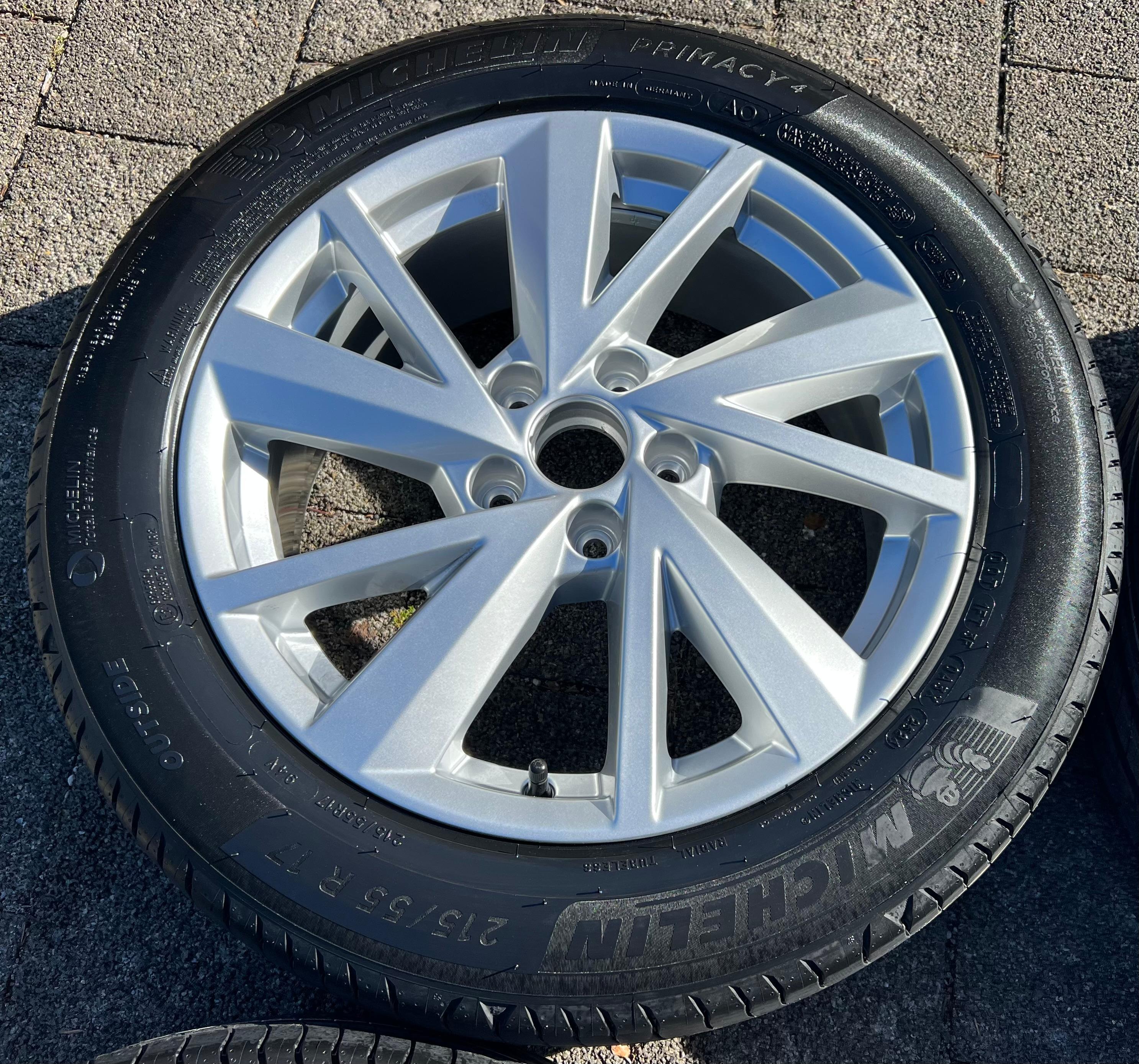 4 ORIGINAL 17" ALU SOMMERRÄDER AUDI Q2 215/55R17 94V MICHELIN 2024 NEU FREIHAUS